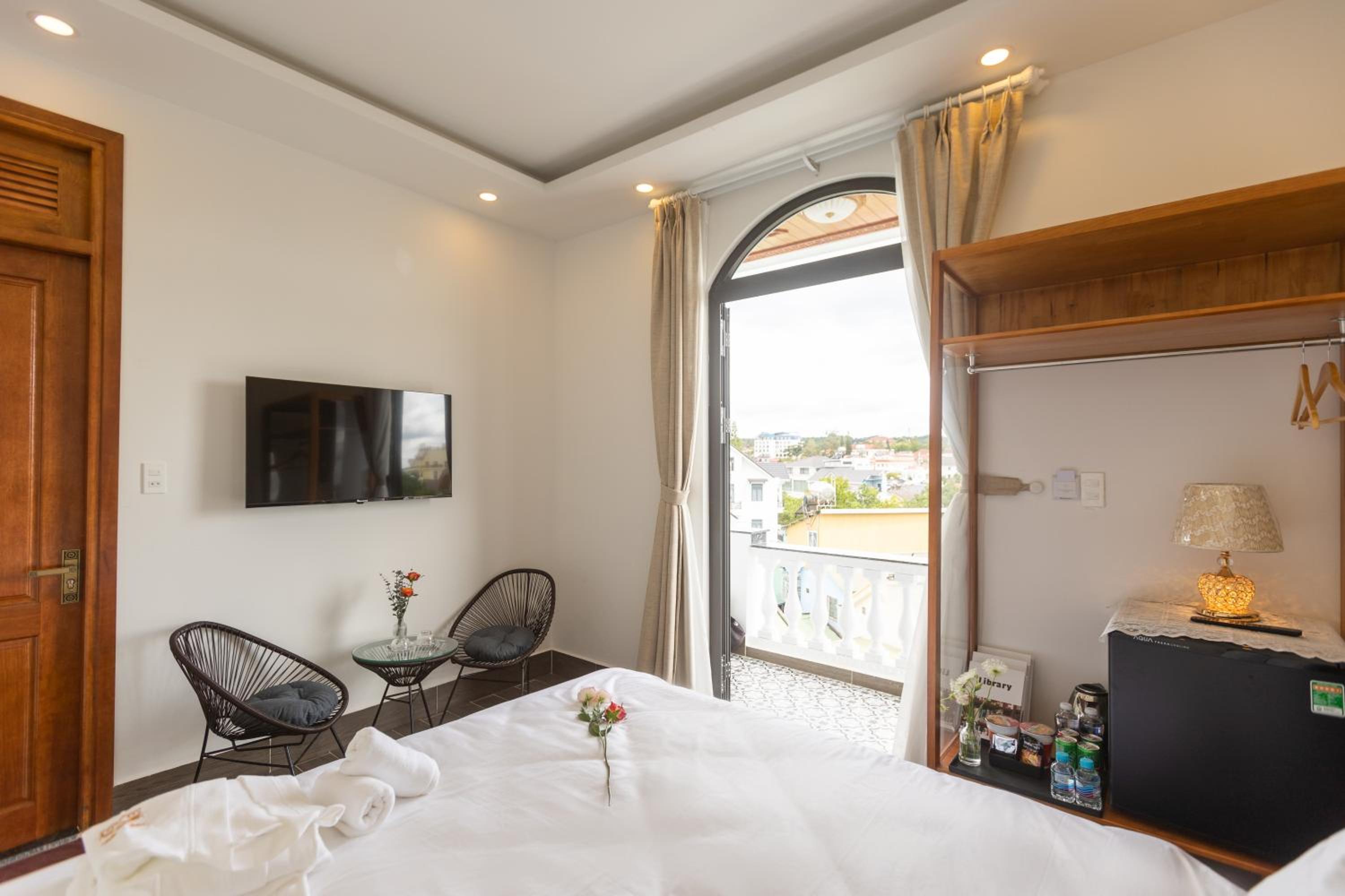 Double Room with Balcony photo 2
