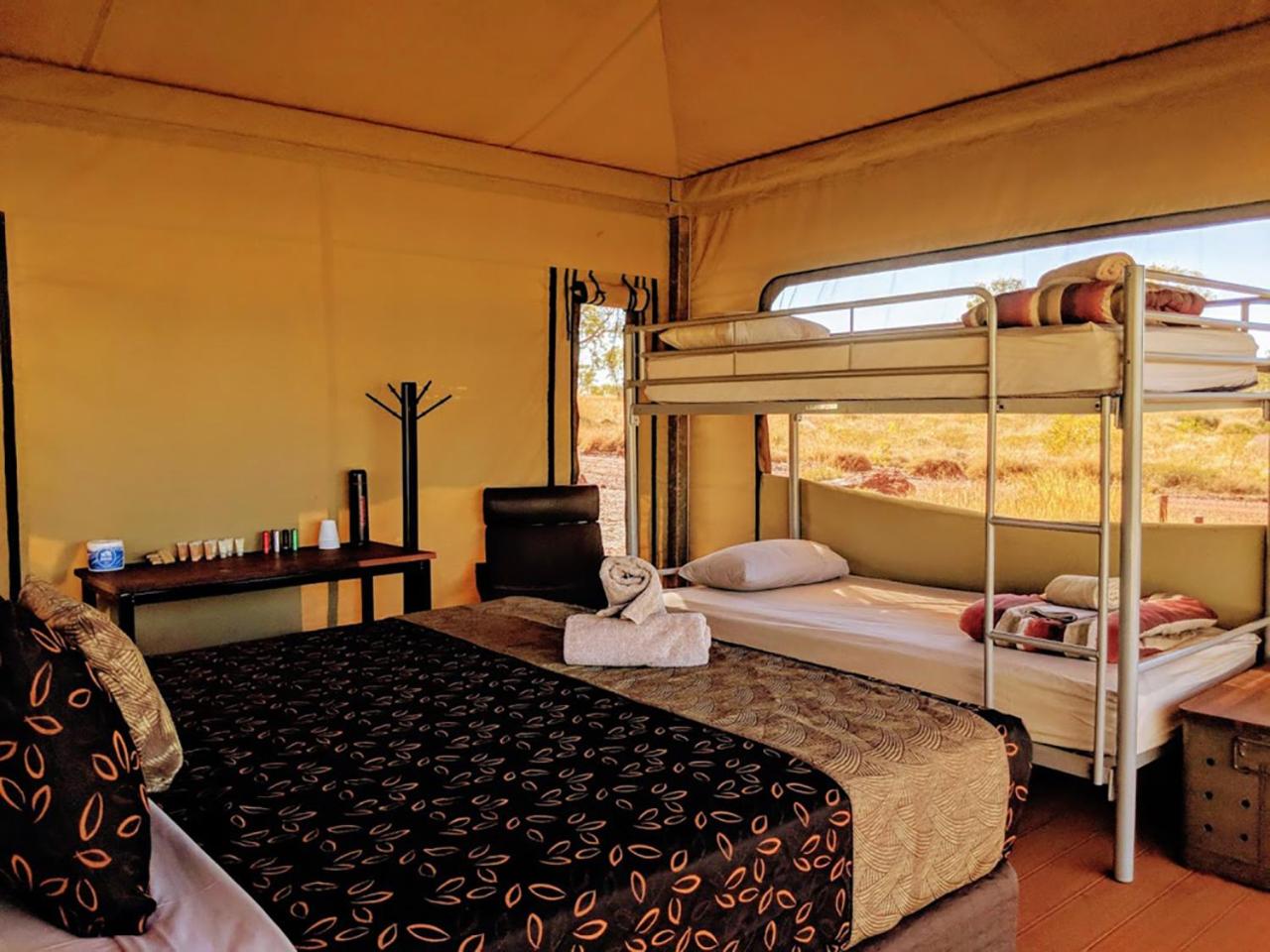 Deluxe Eco Triple or Quadruple Tent photo 2