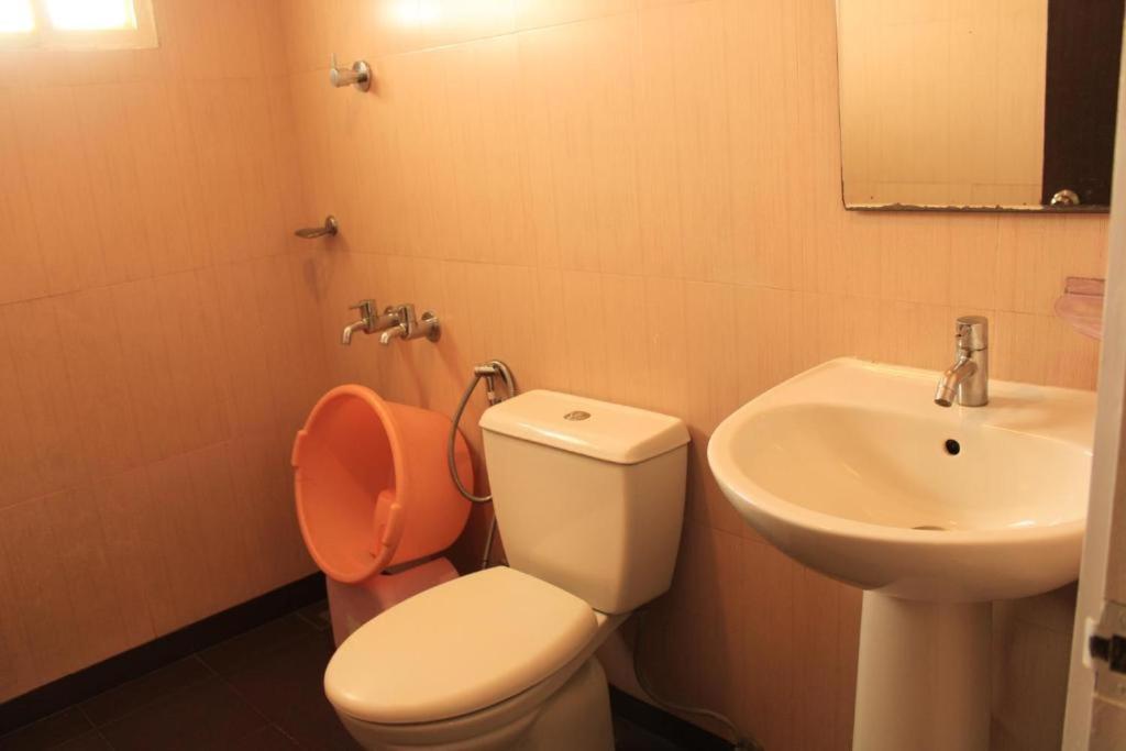Standard Double Room with Fan photo 2