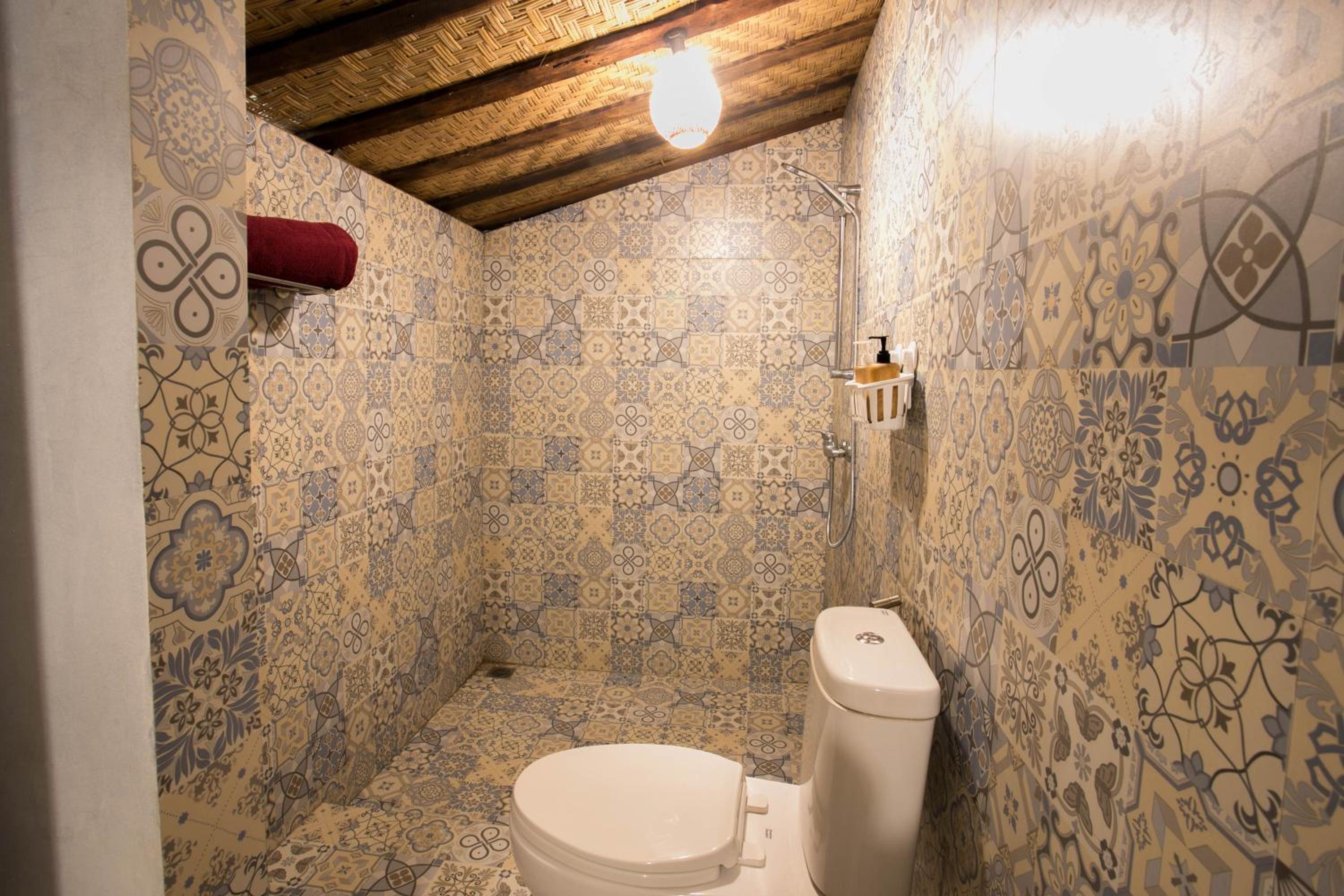 Standard Double Room - Photo 9