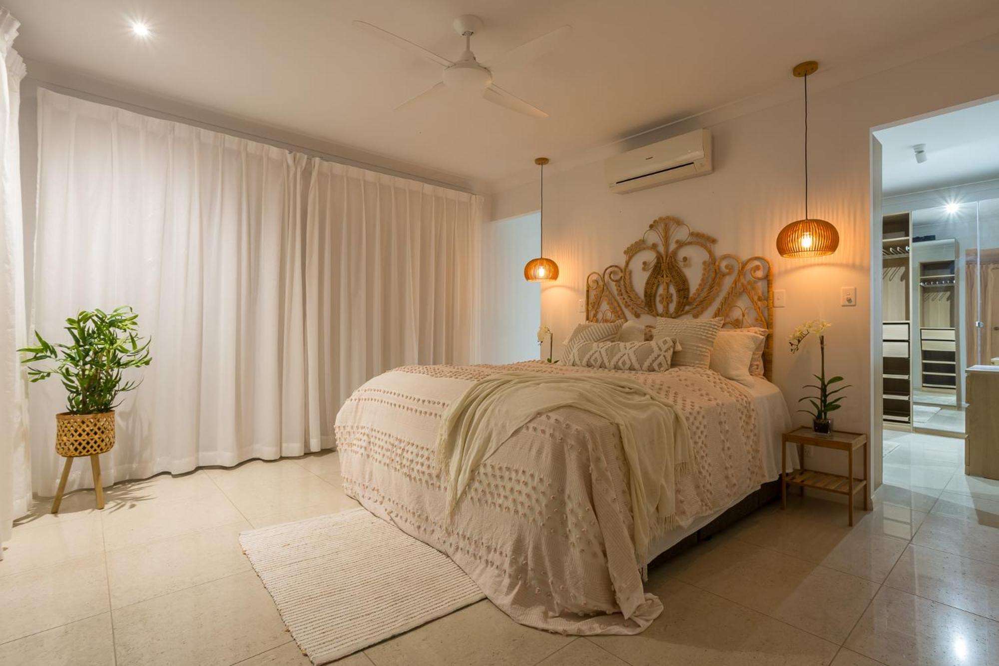 Four-Bedroom House photo 1