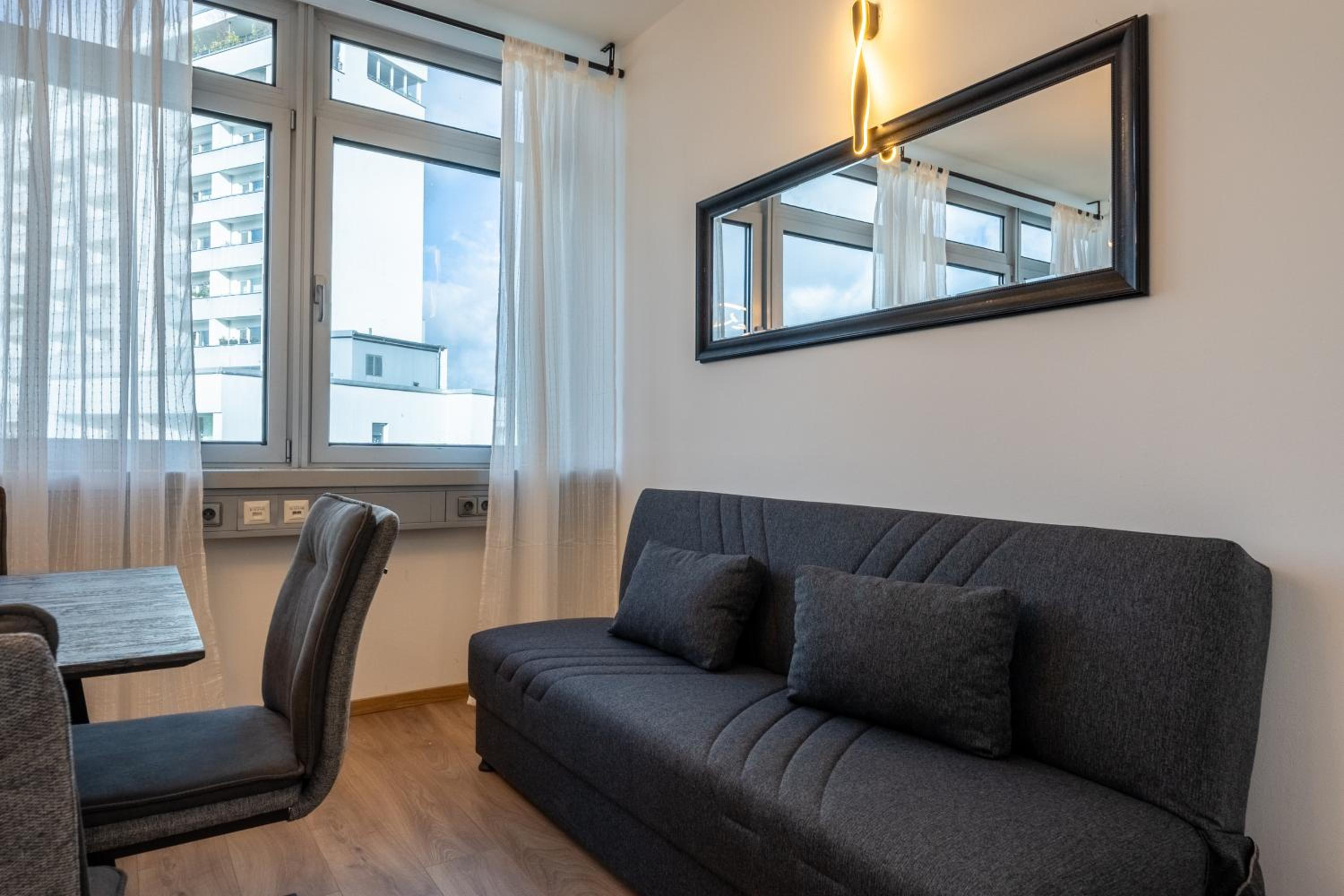 Deluxe Apartment photo 1