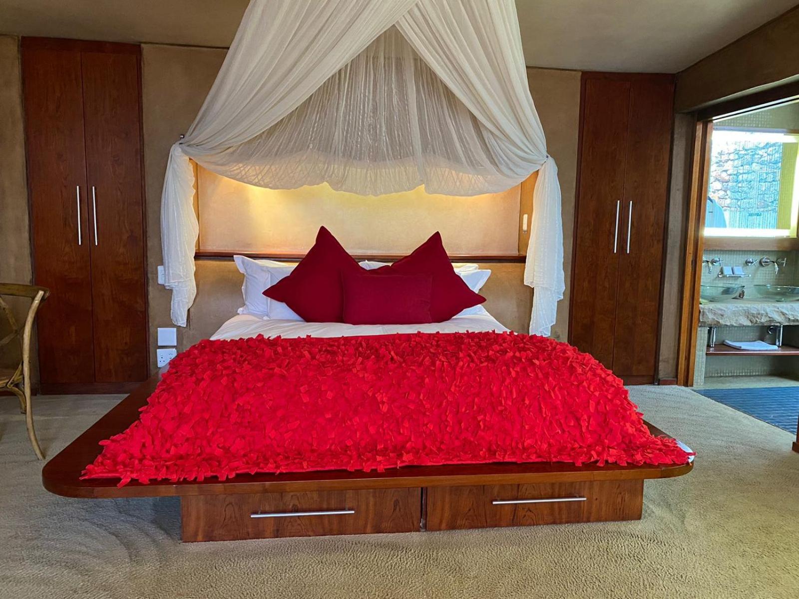 Deluxe King Room photo 2