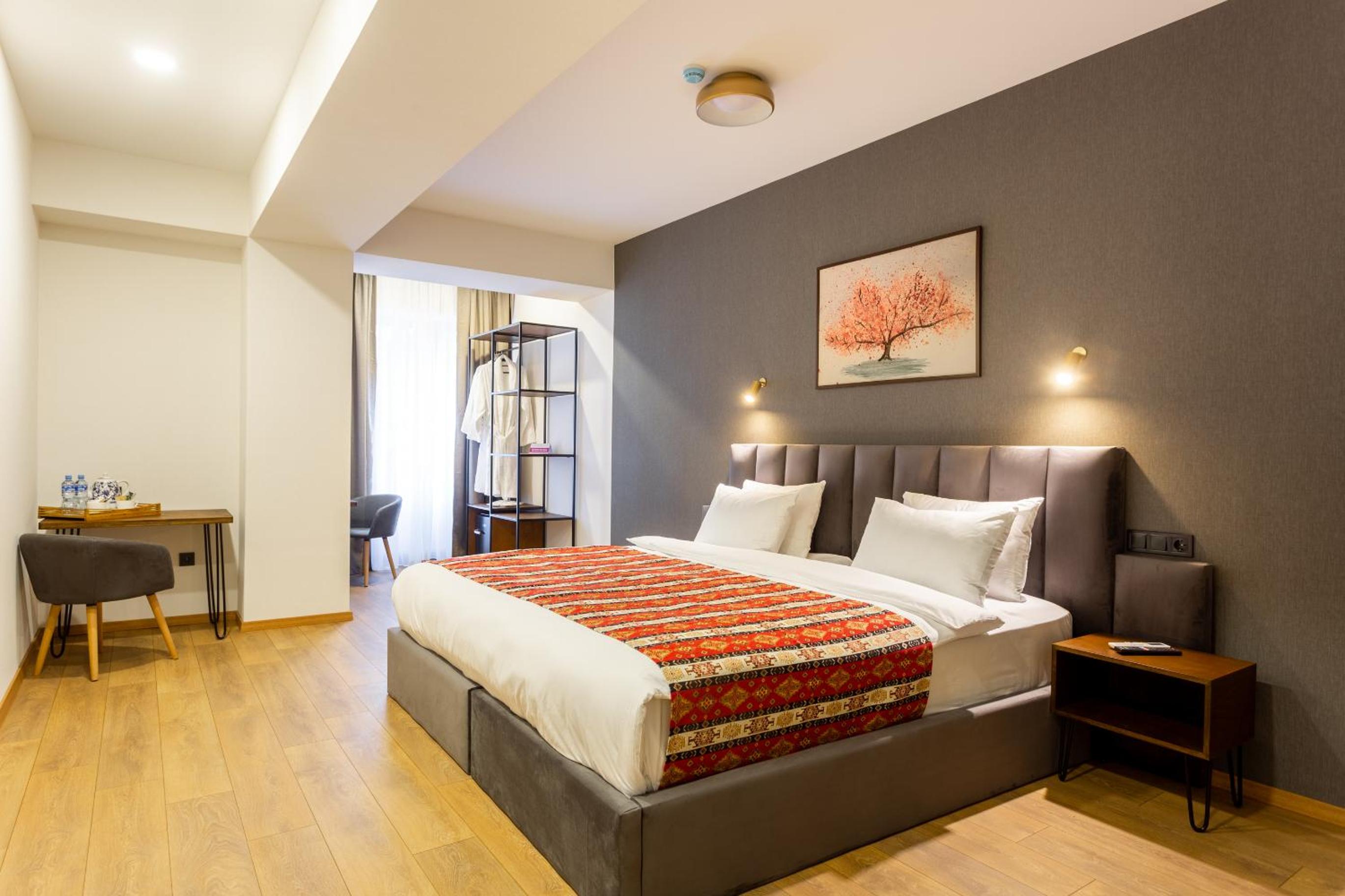 Double or Twin Room - Photo 1