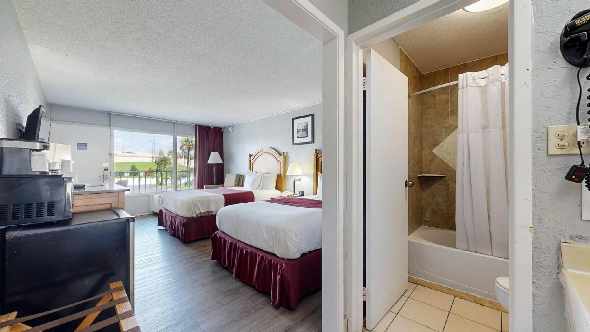 Double Room with Two Double Beds - Non-Smoking