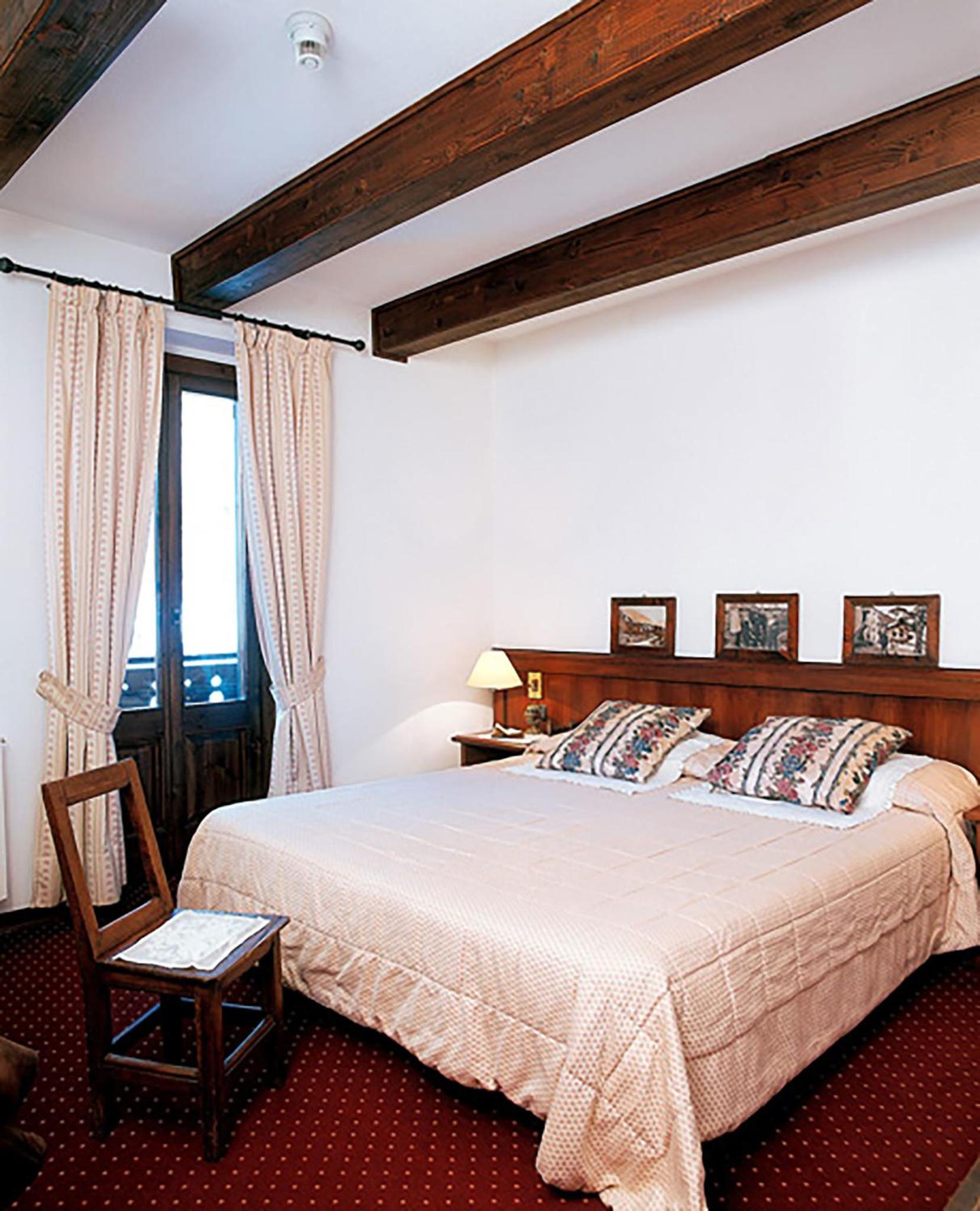 Double or Twin Room photo 2