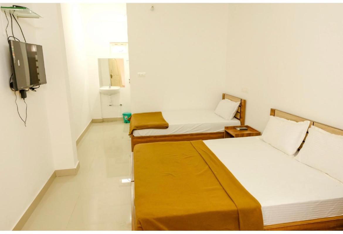 Deluxe Triple Room photo 2