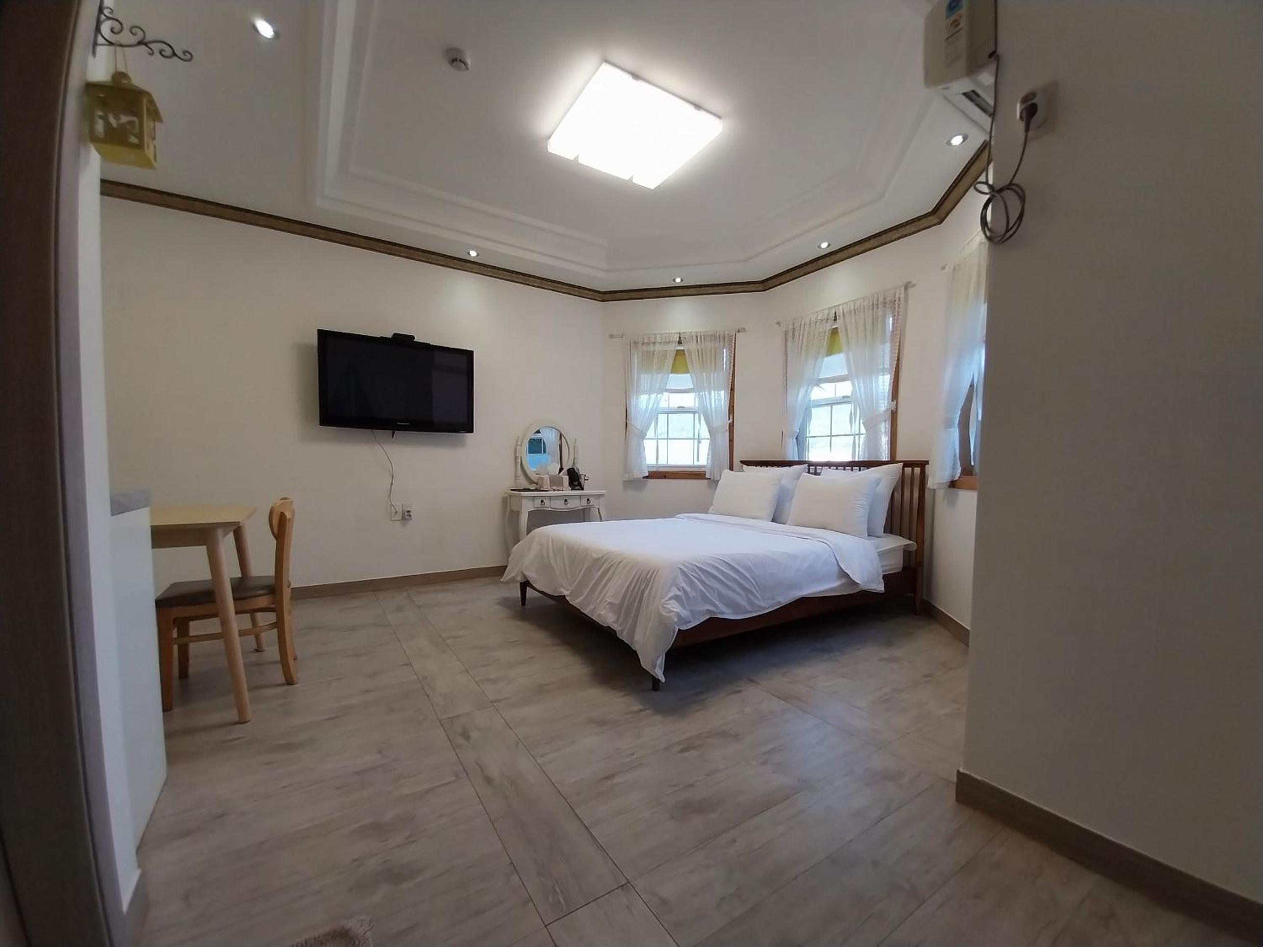 Double Room 103 photo 1