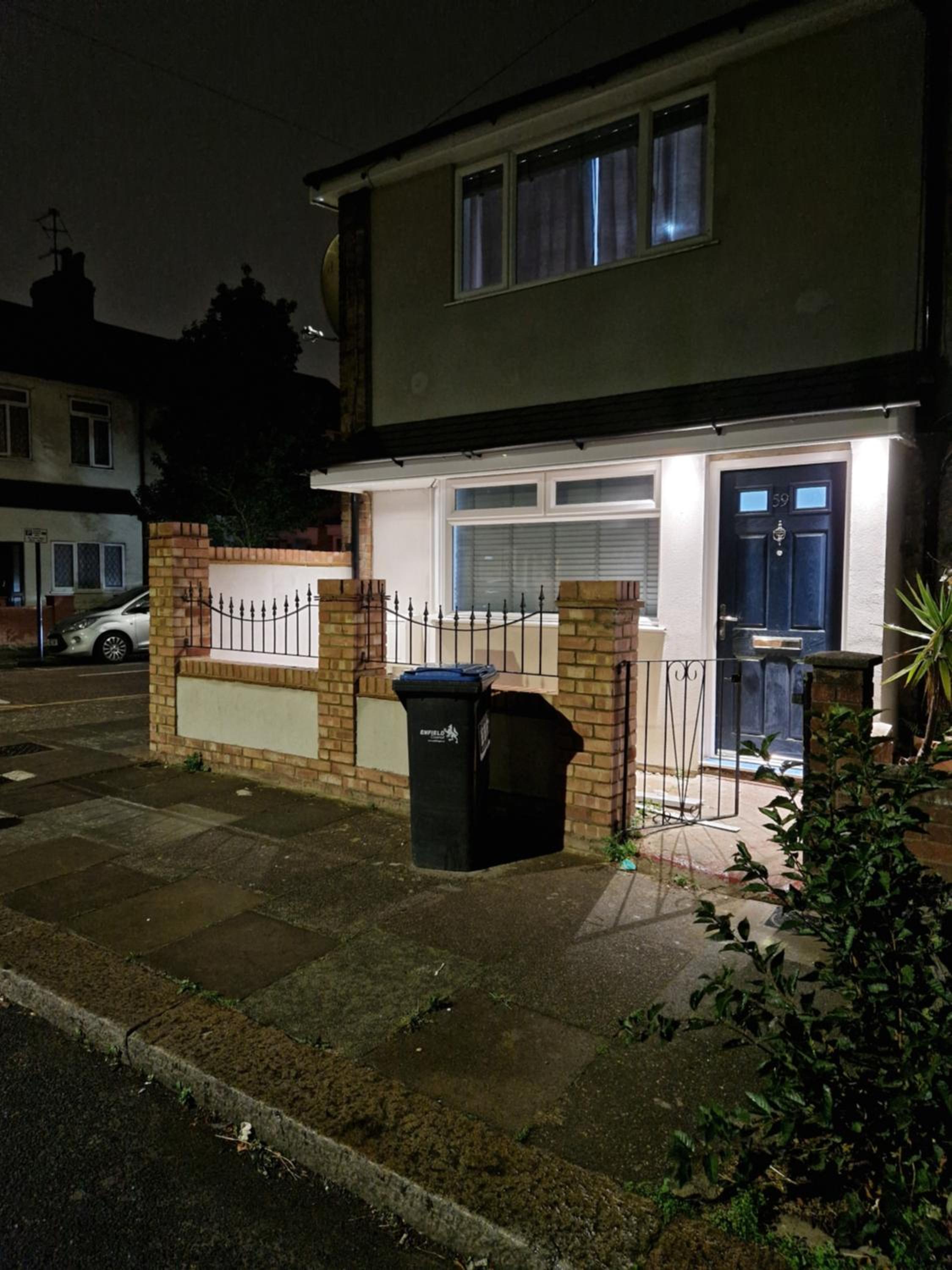Two-Bedroom House photo 3