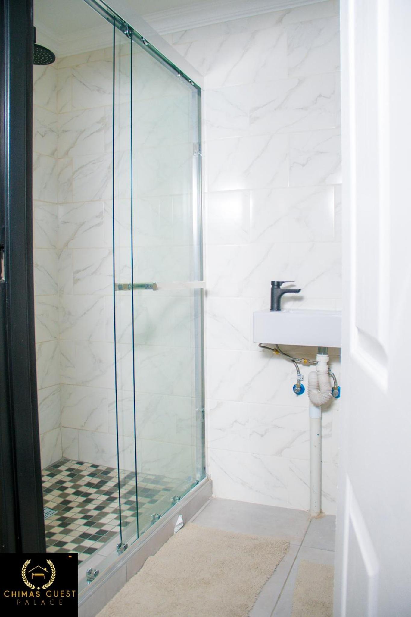 Standard Double Suite photo 2