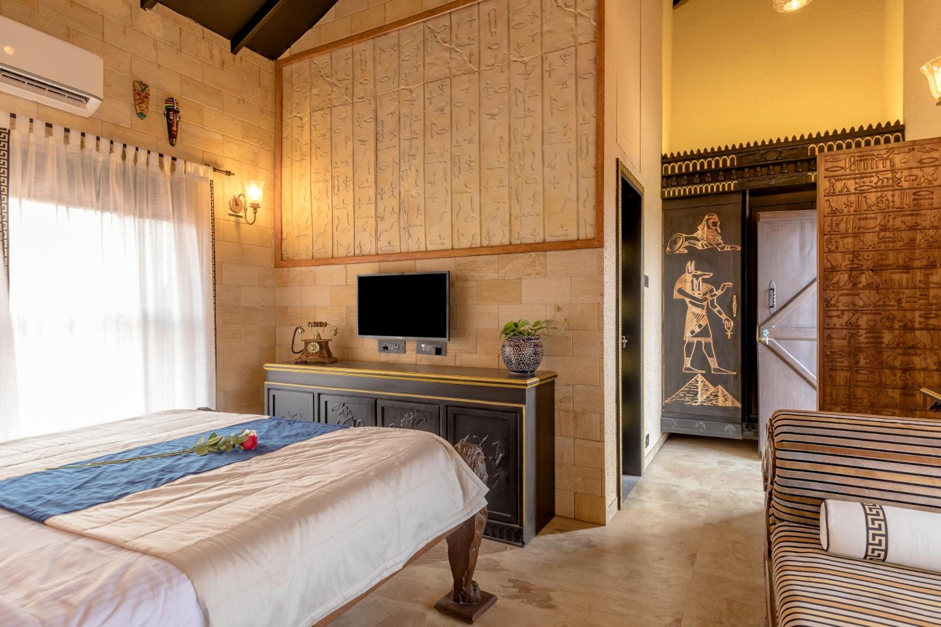 Deluxe Double Room - Photo 14