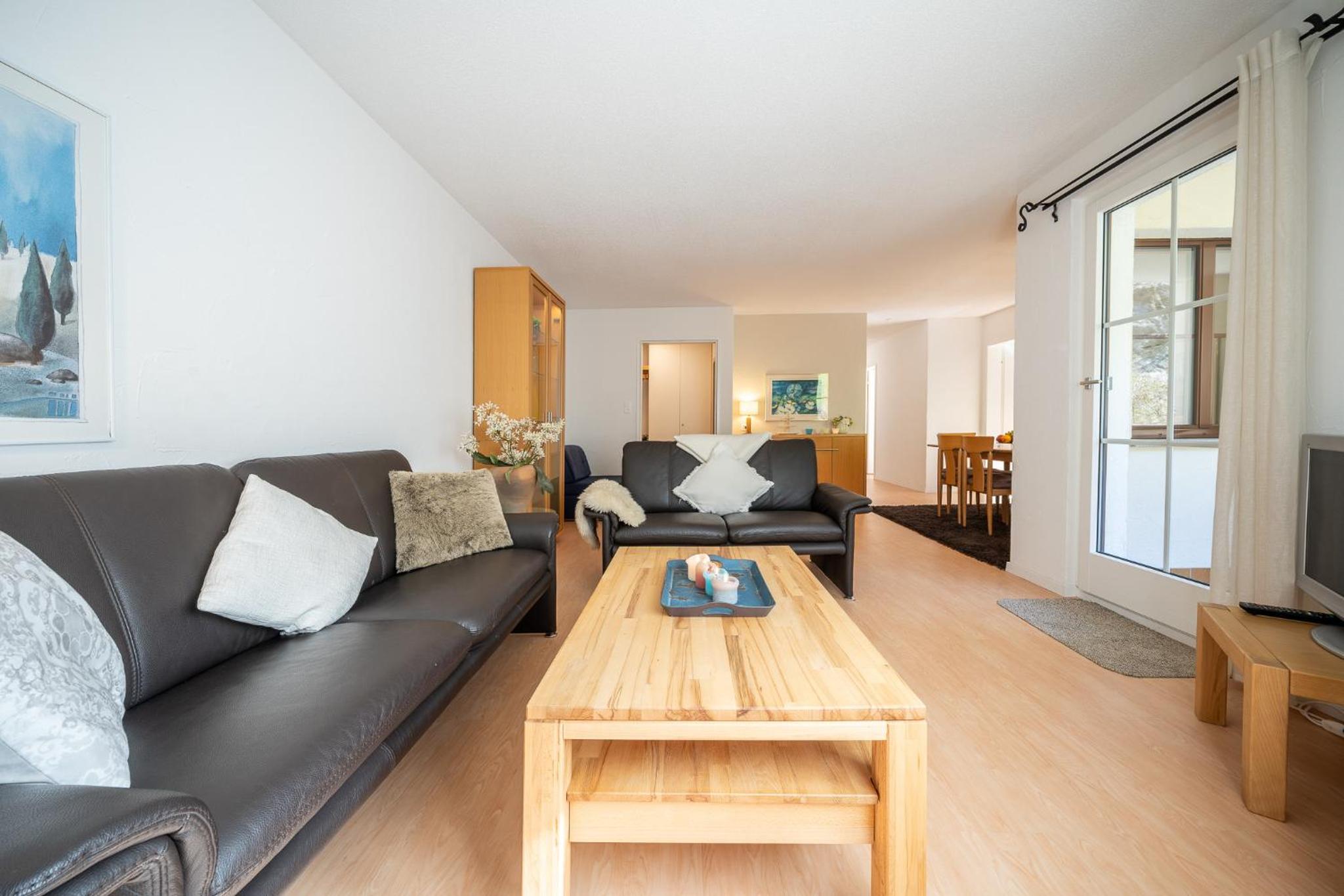 Apartment with Balcony photo 1