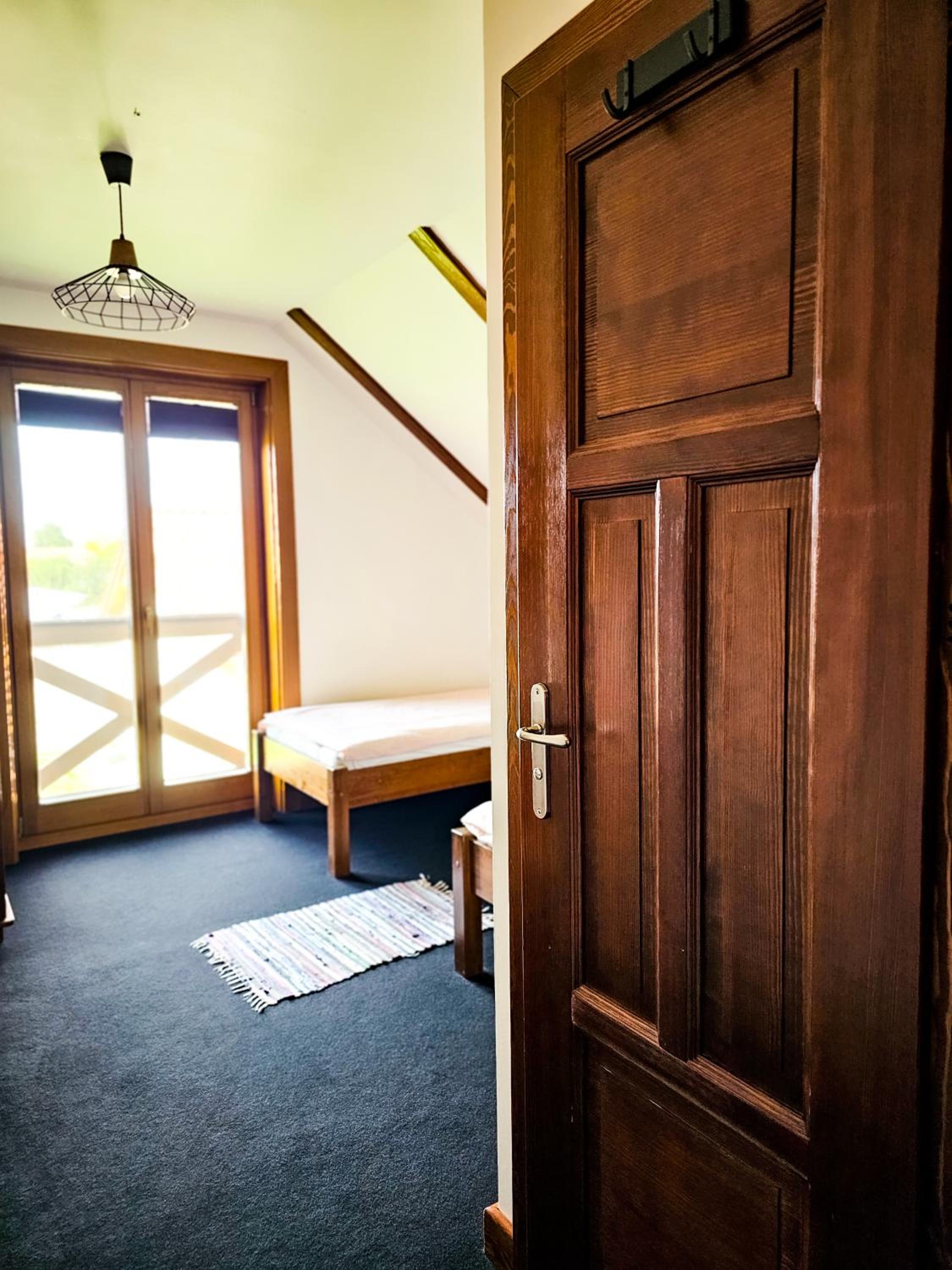 Twin Room - Photo 3