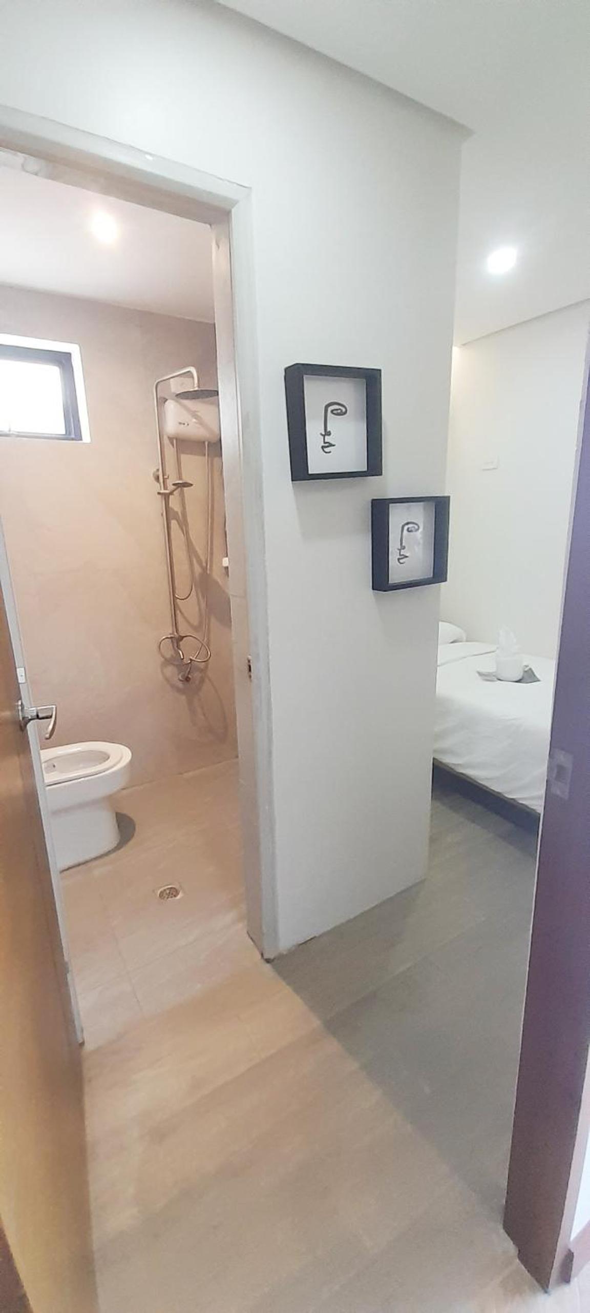 Double Room with Private Bathroom - Photo 6