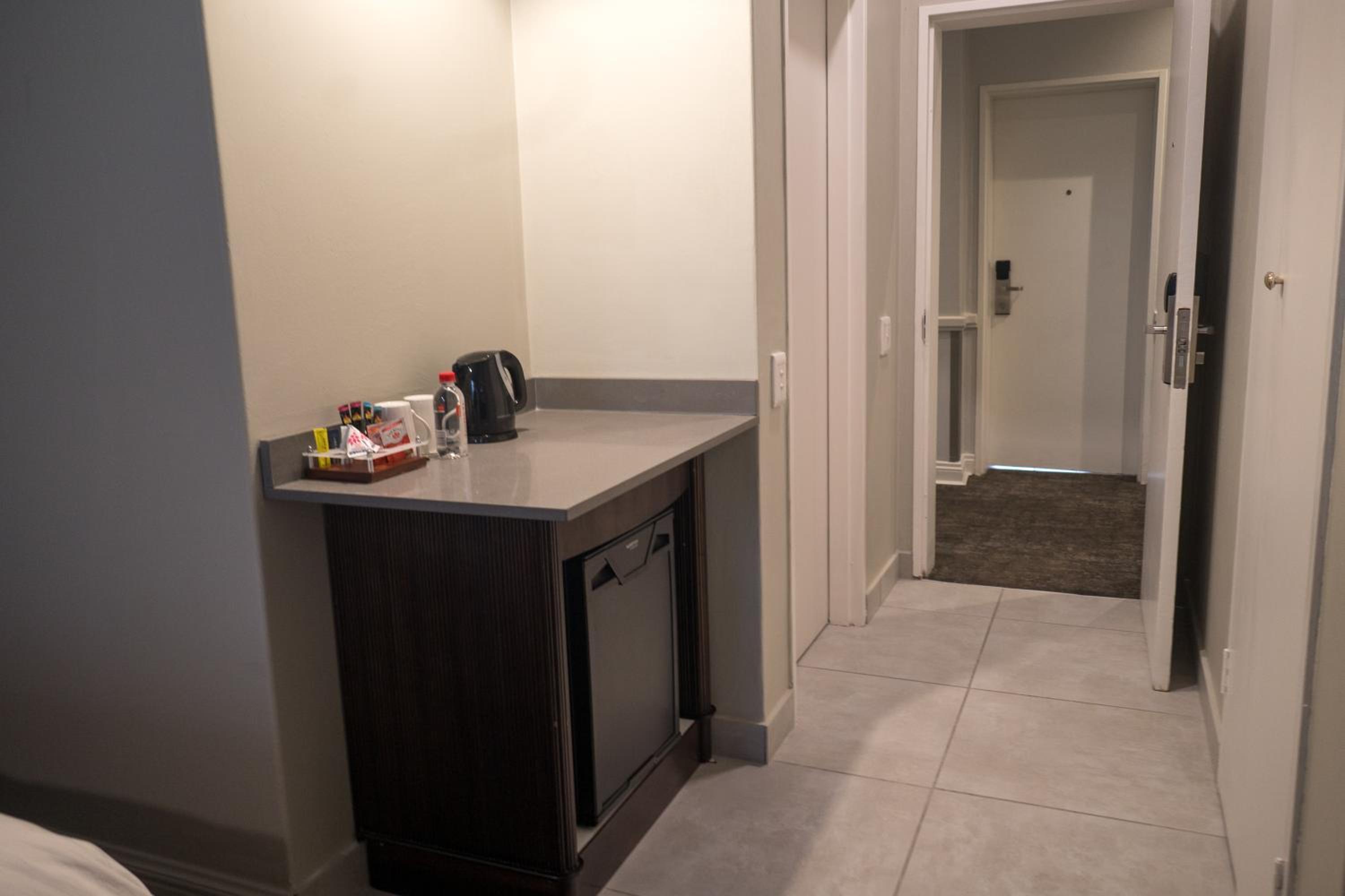 Standard Double Room - Photo 6
