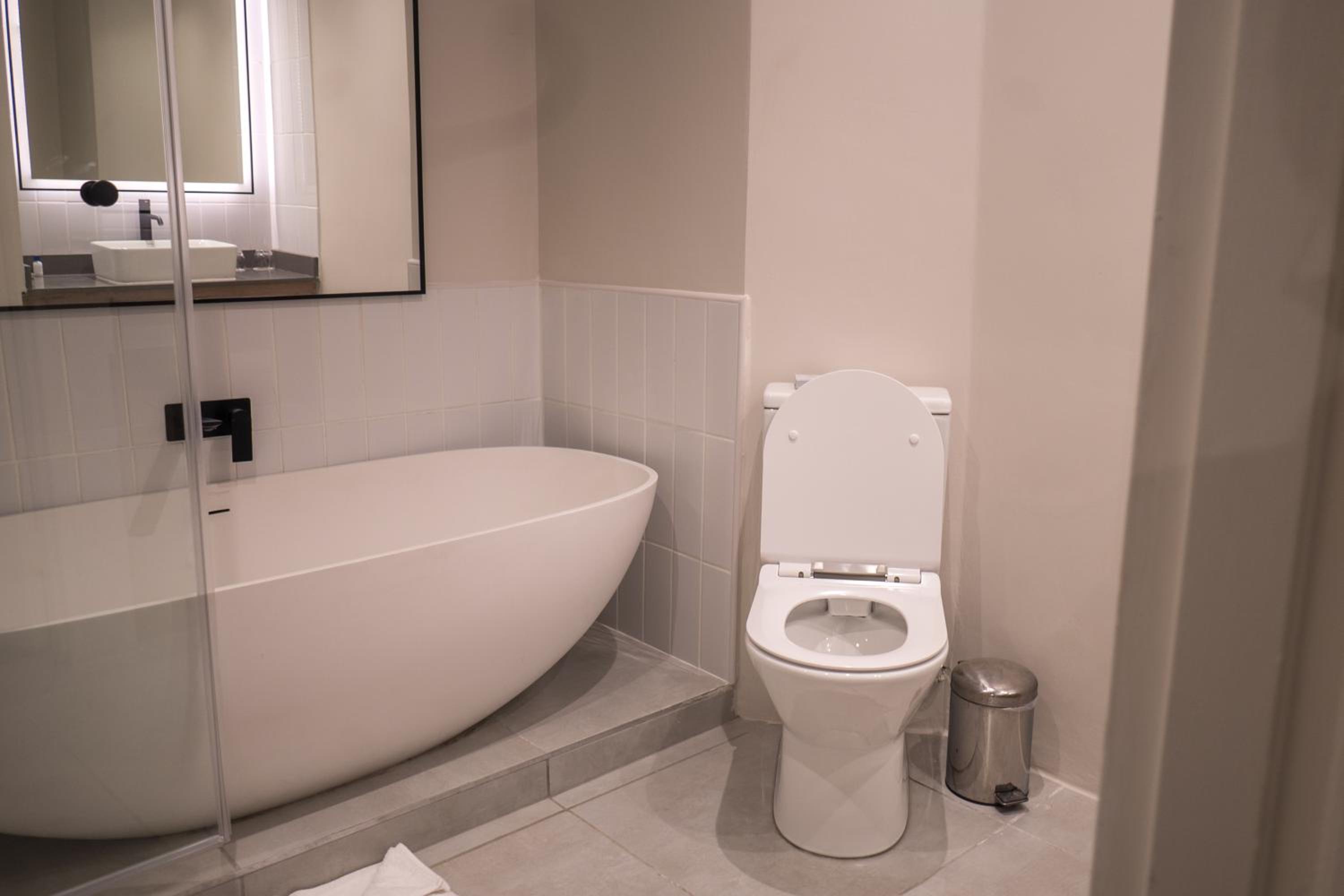 Superior Family Suite - Photo 9