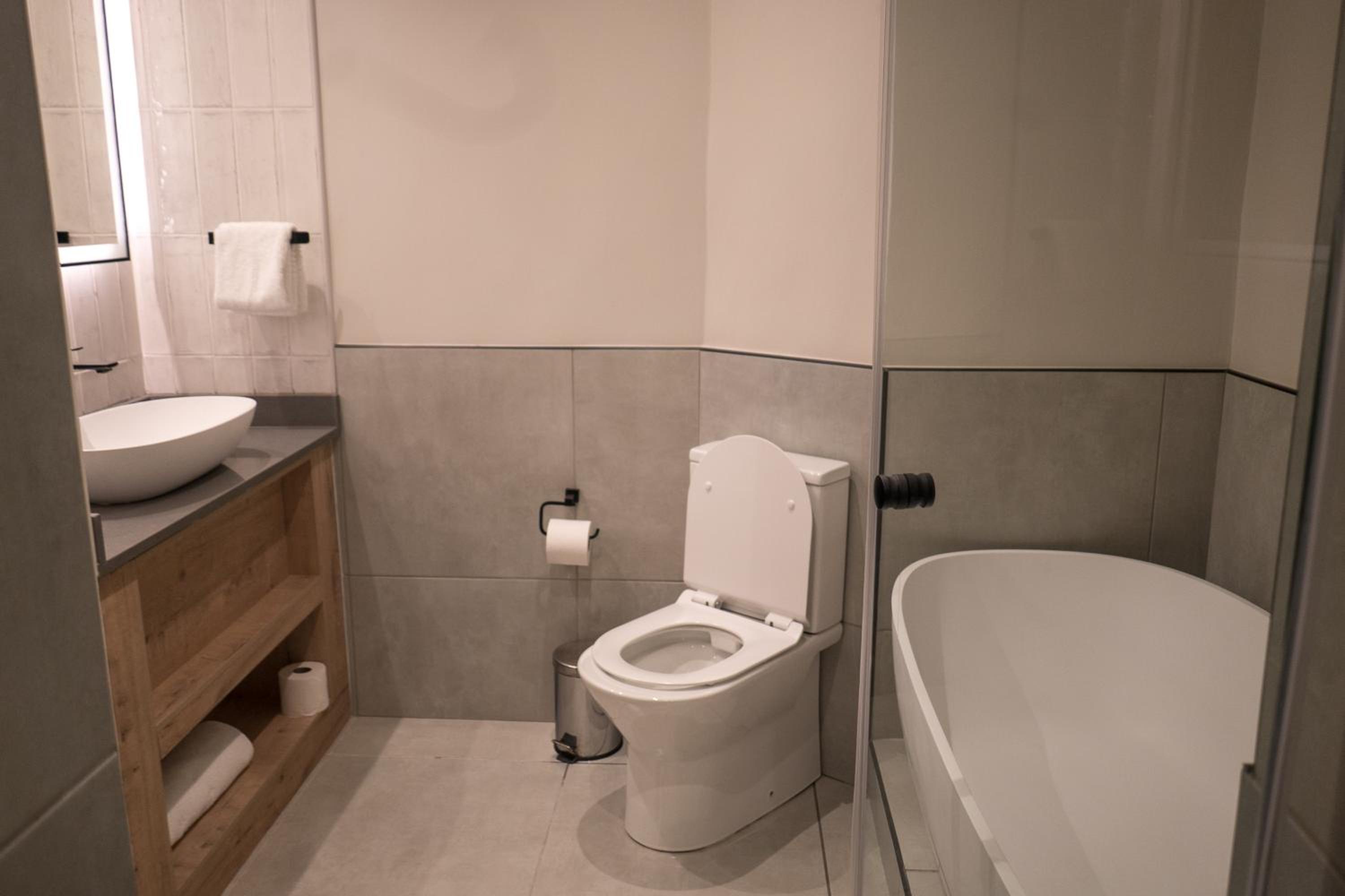 Superior Family Suite - Photo 5