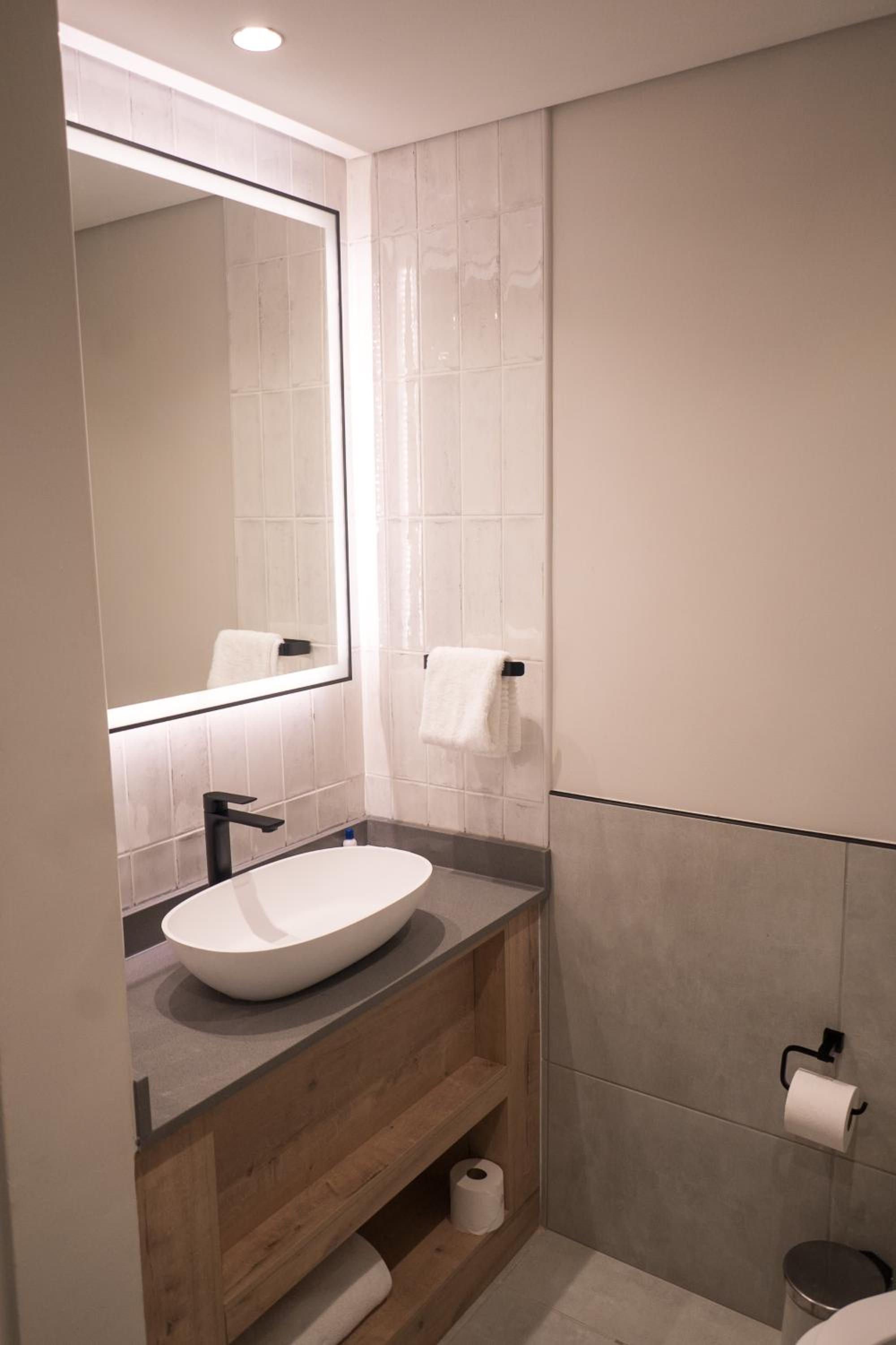 Superior Family Suite - Photo 4