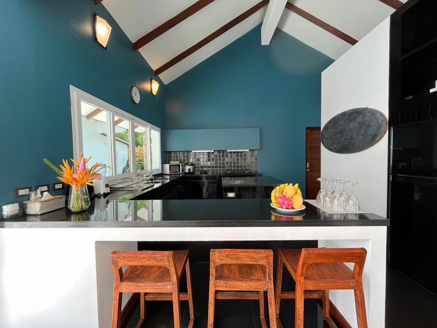 Four-Bedroom Villa - Photo 35