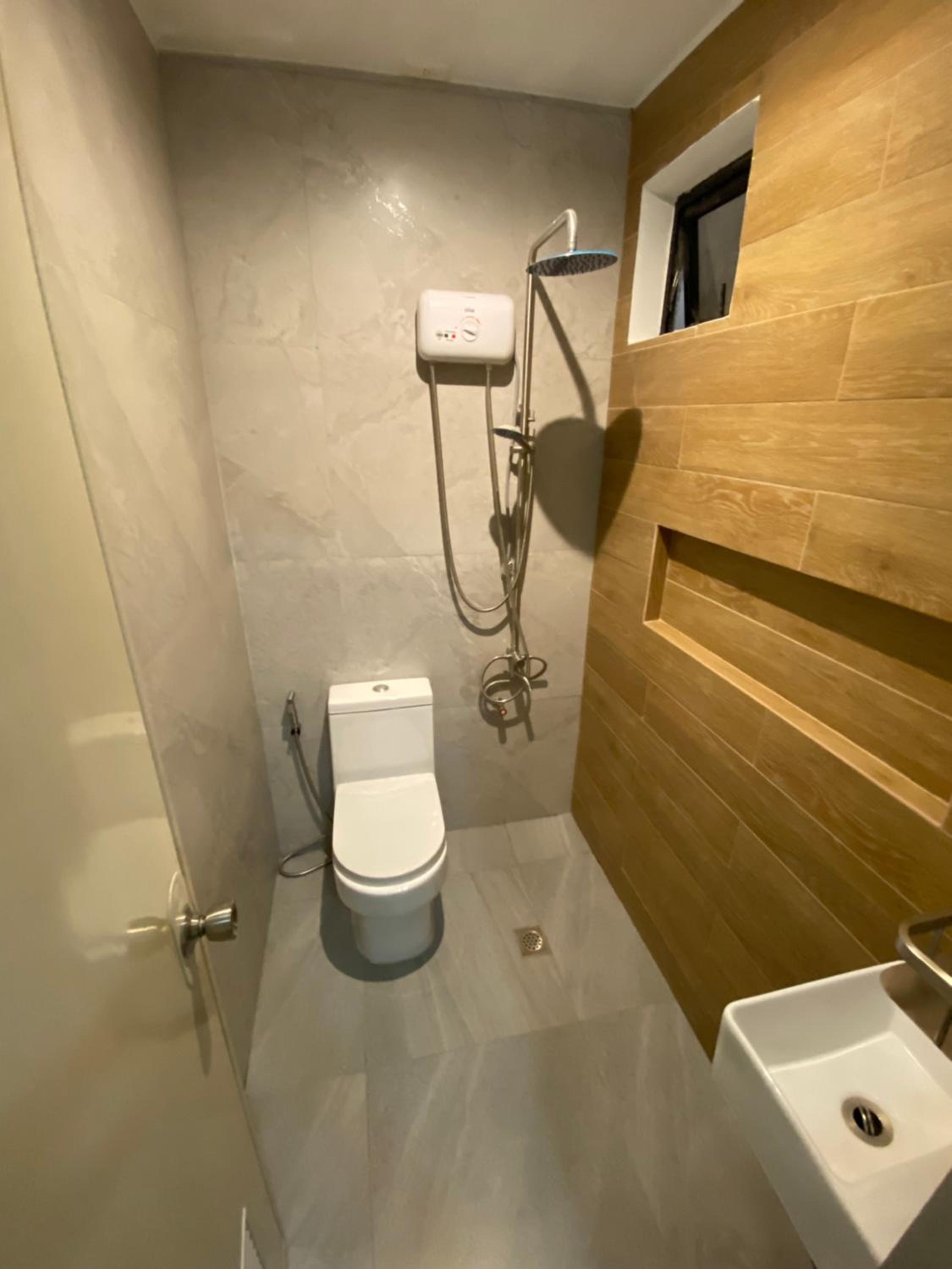 Double Room with Private Bathroom - Photo 4