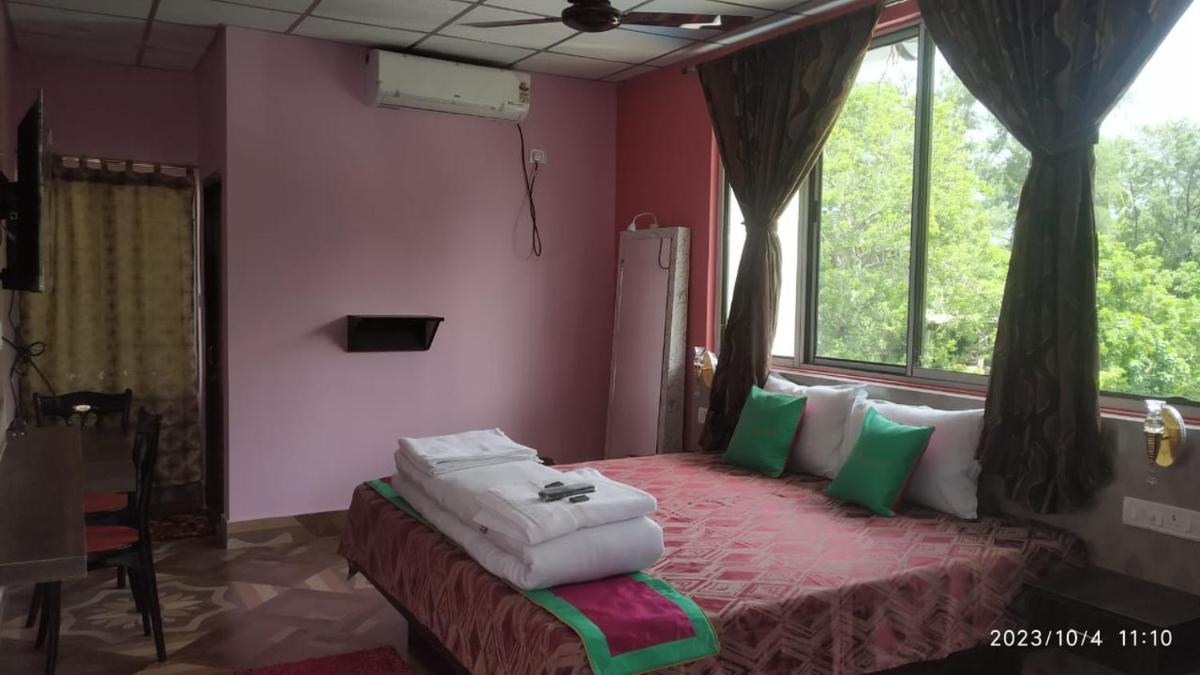 Deluxe Room - Photo 29