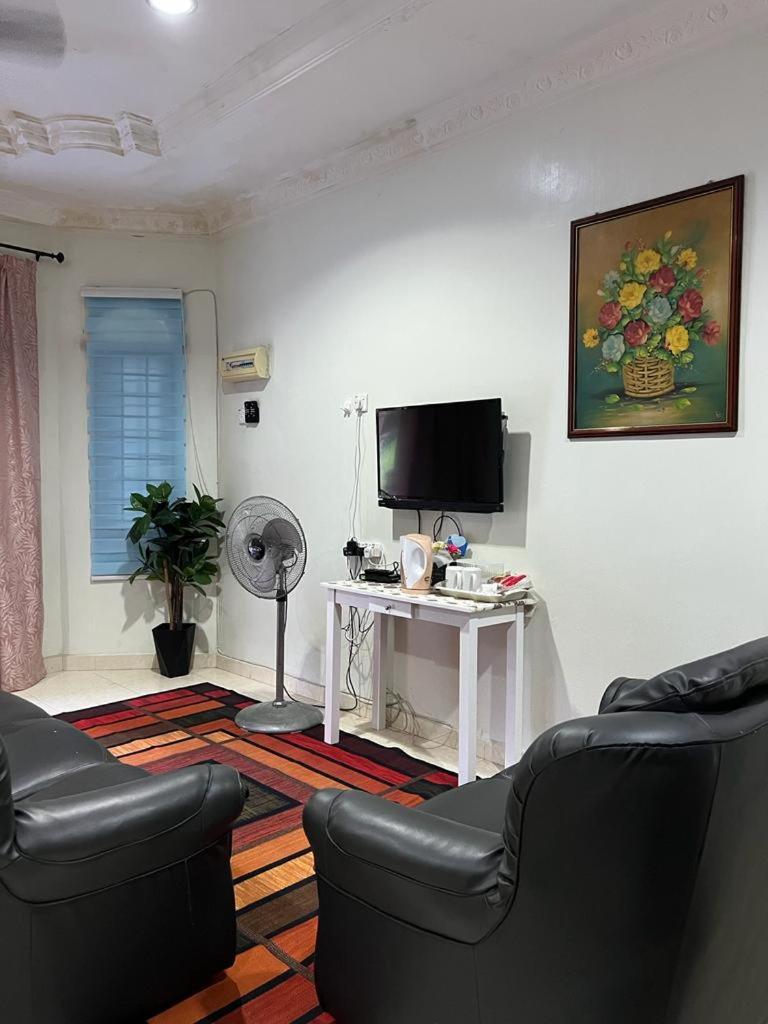 Two-Bedroom House photo 1