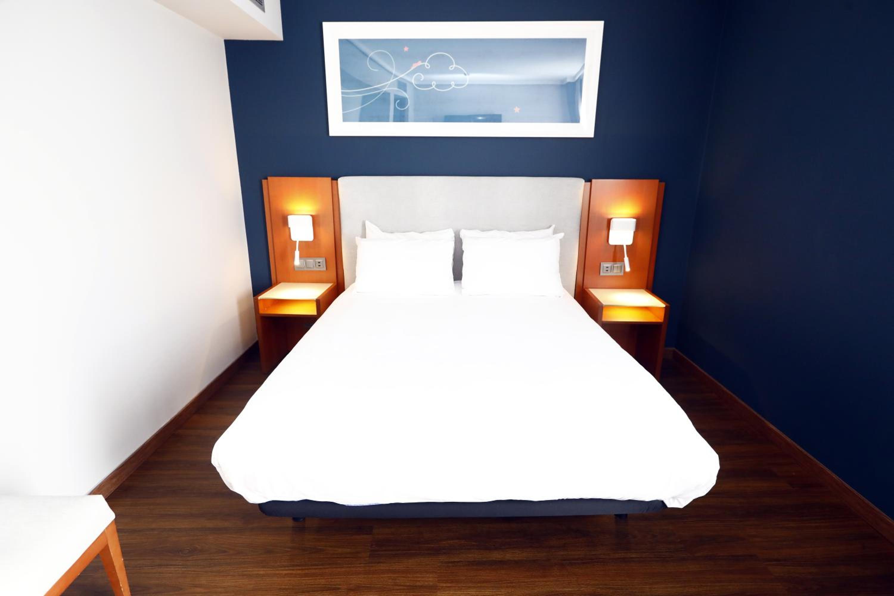Standard Double Room - Photo 1
