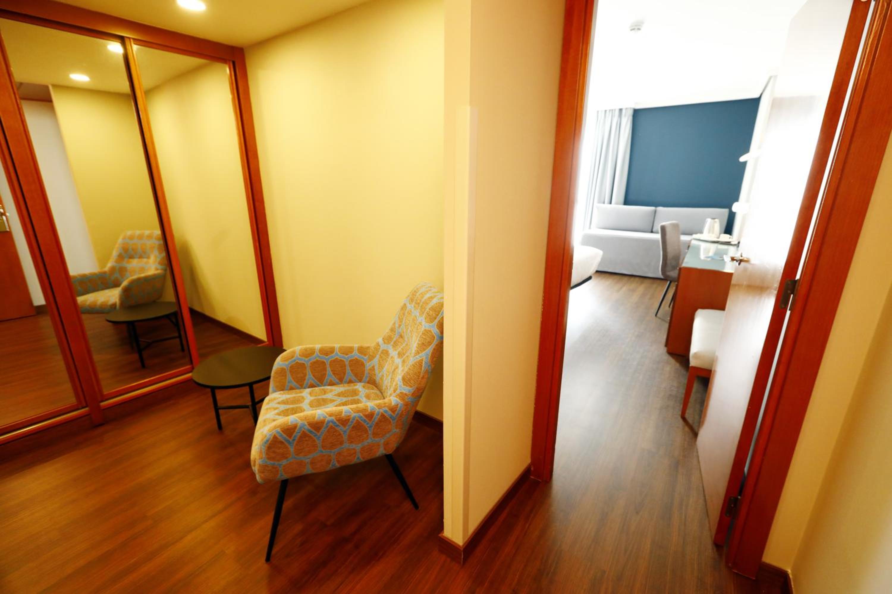 Family Room - Photo 14