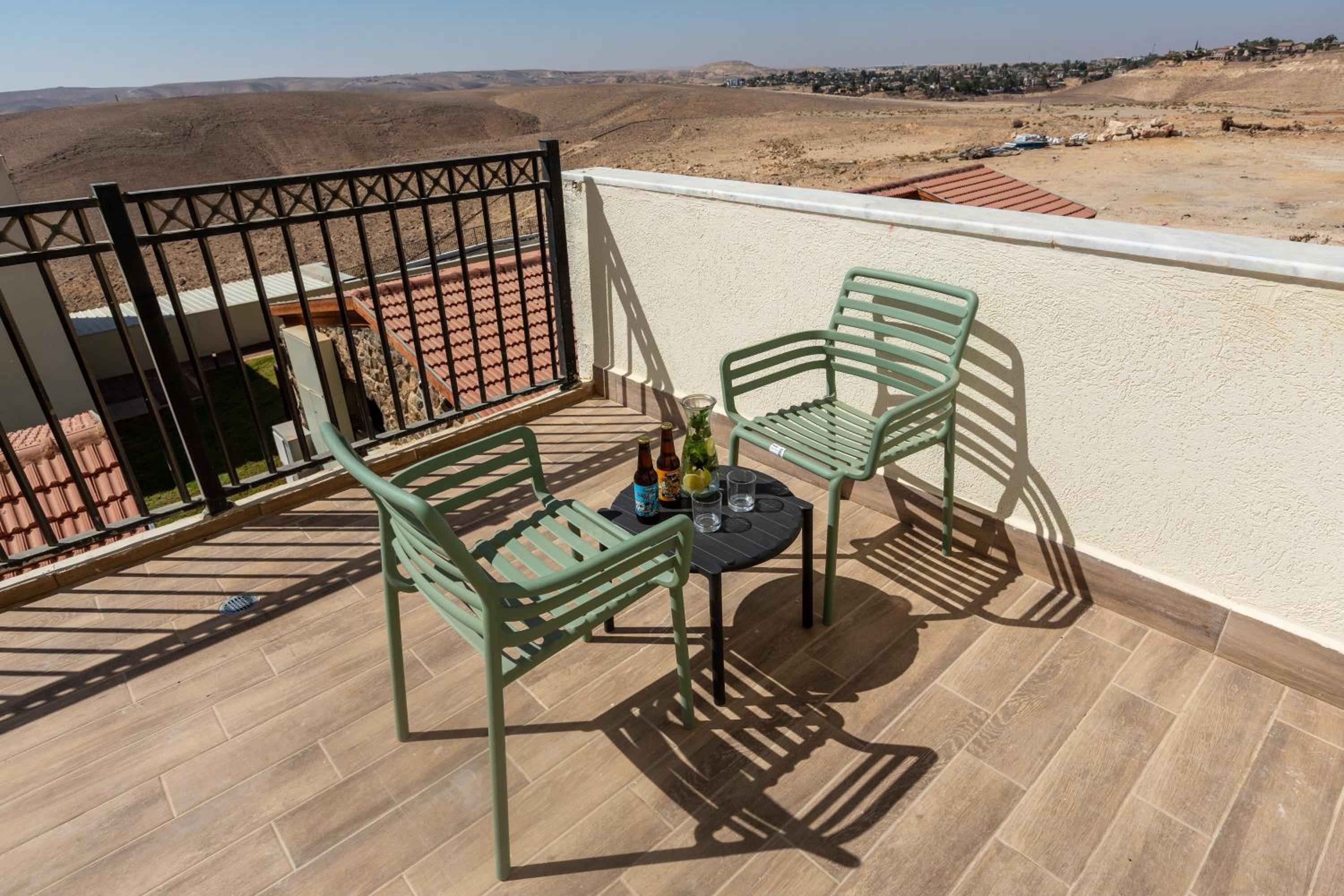 Tower Room with Balcony - Photo 6