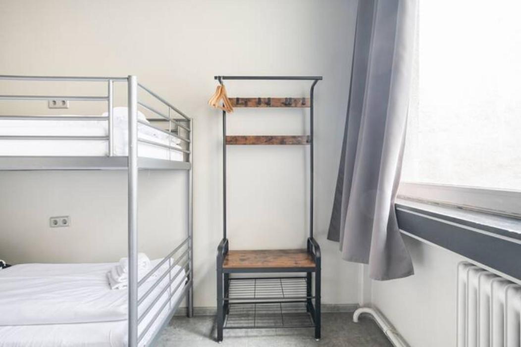 6-Bed Room With Bathroom photo 3