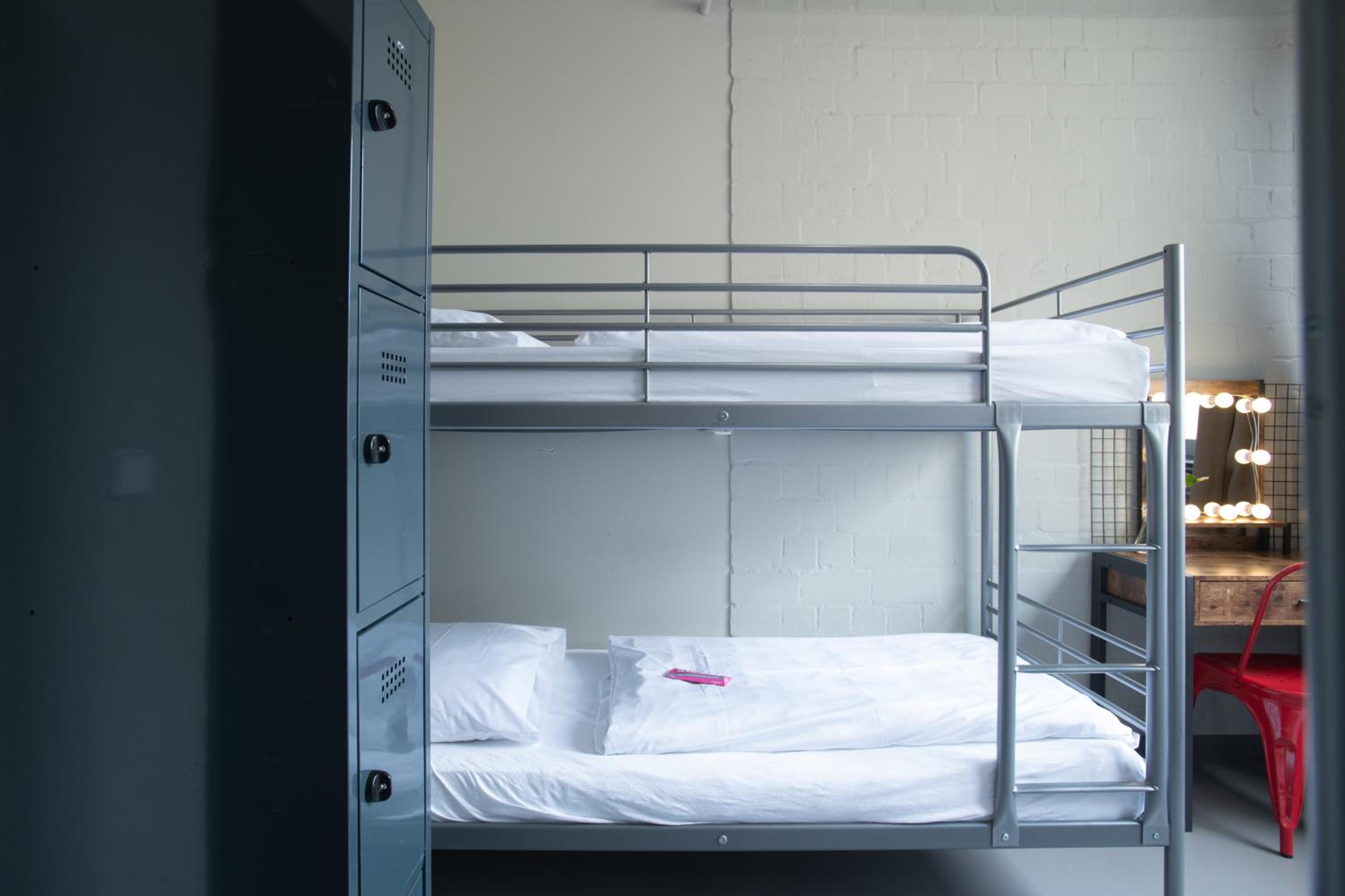 Bed In 4-Bed Female Dormitory Room (18 - 40 Years) photo 2