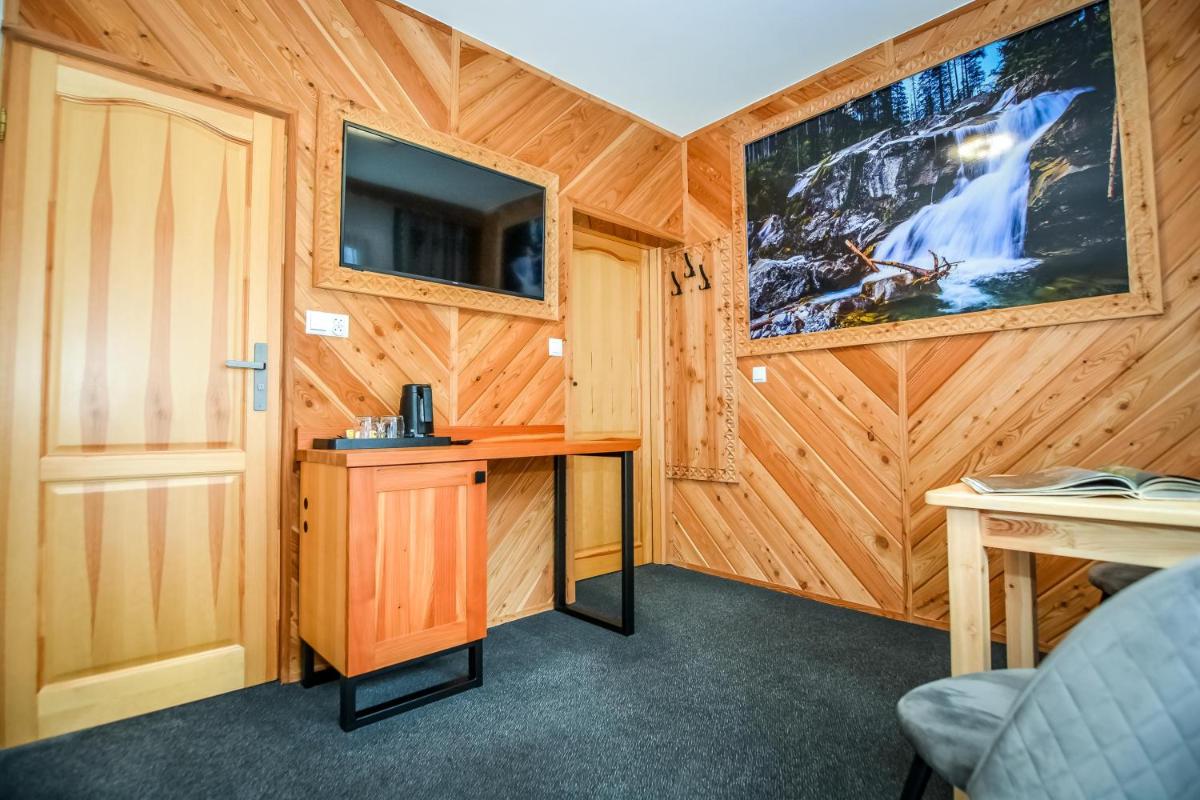 Premium Double Room with Mountain View - Photo 32