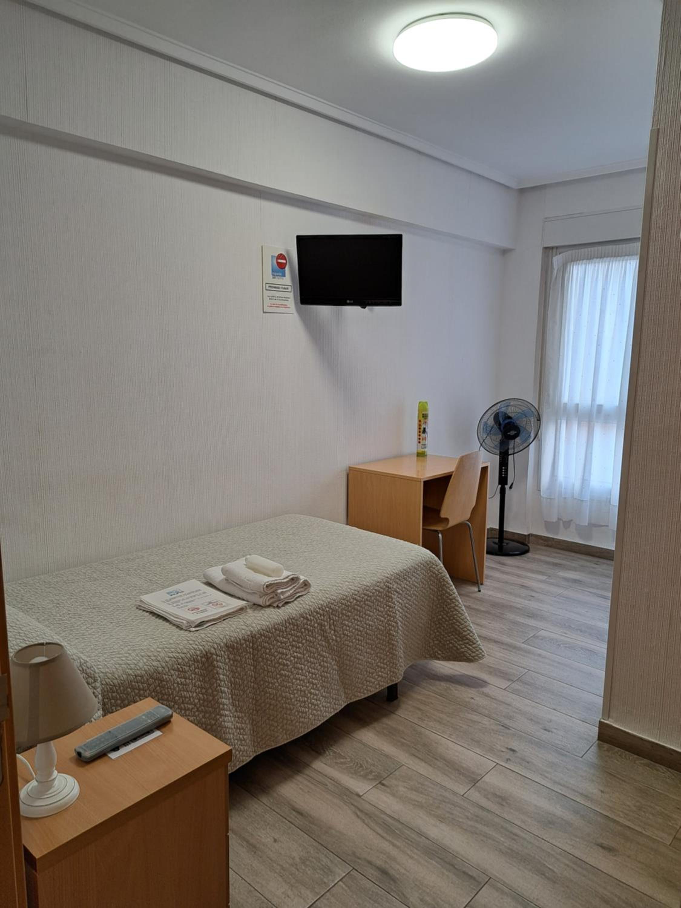 Single Room photo 2