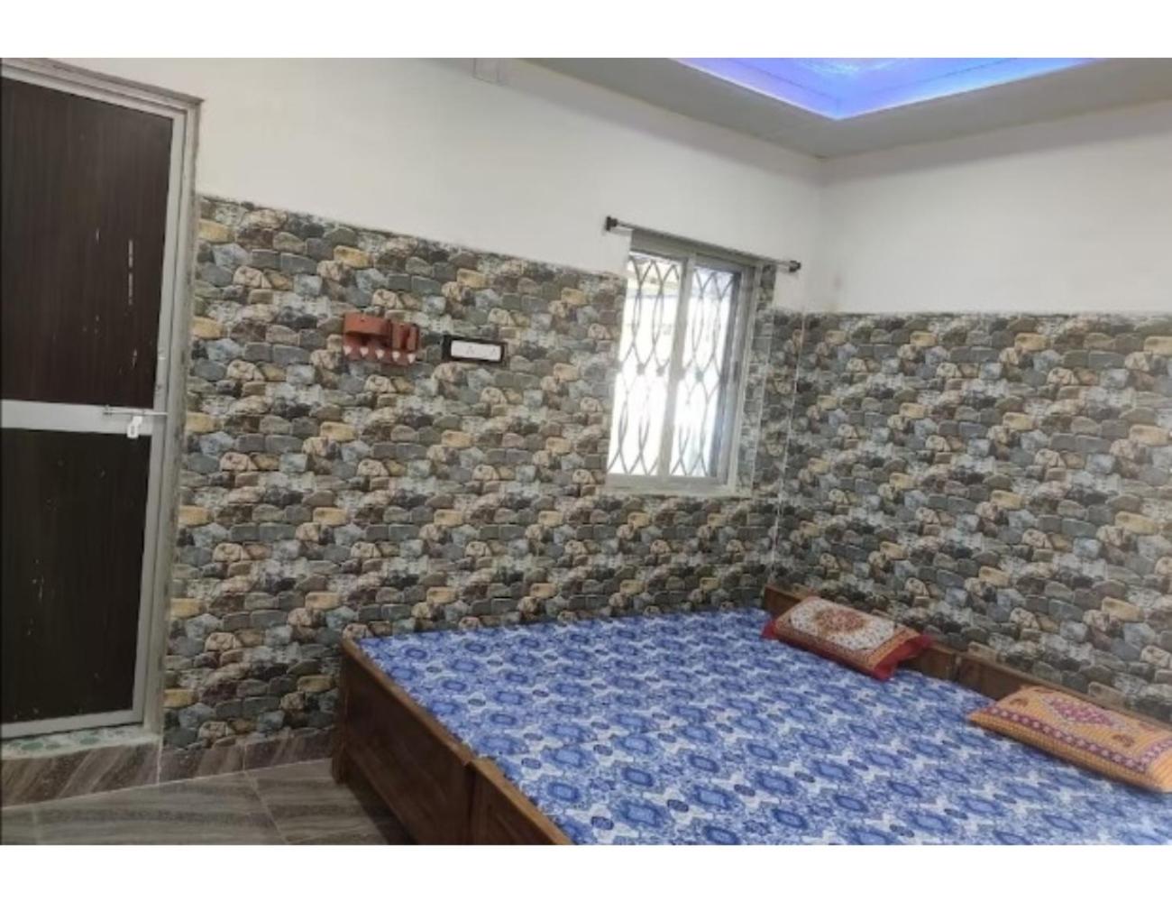Budget Double Room photo 1