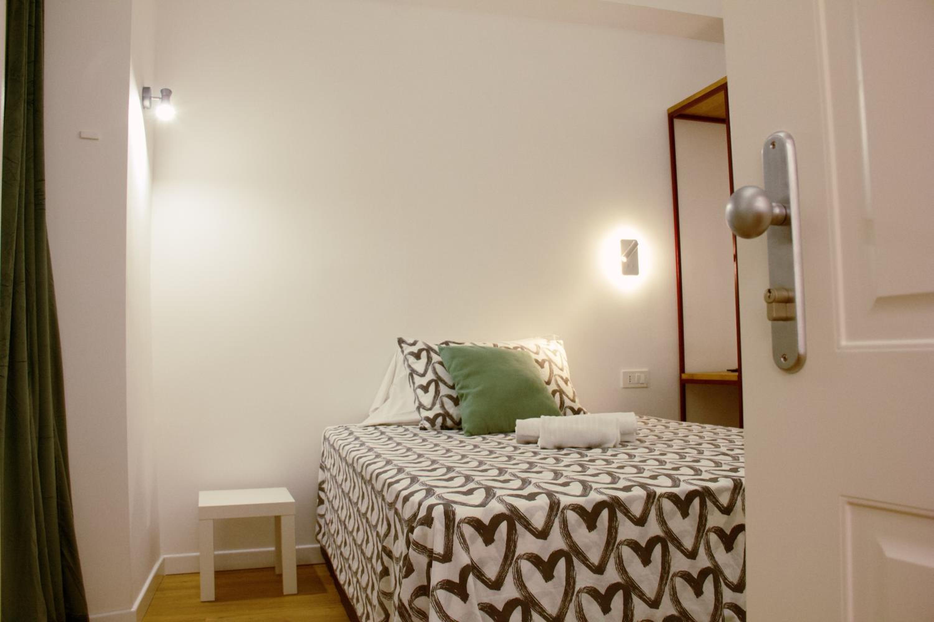 Deluxe Single Room - Annex Building photo 2