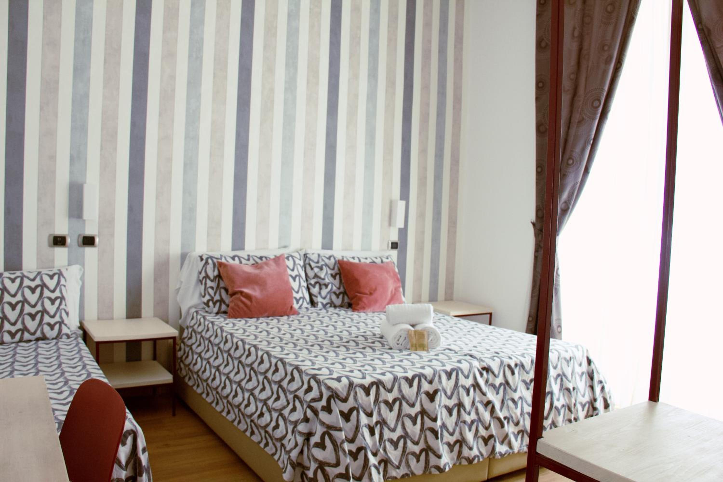 Classic Triple Room photo 2