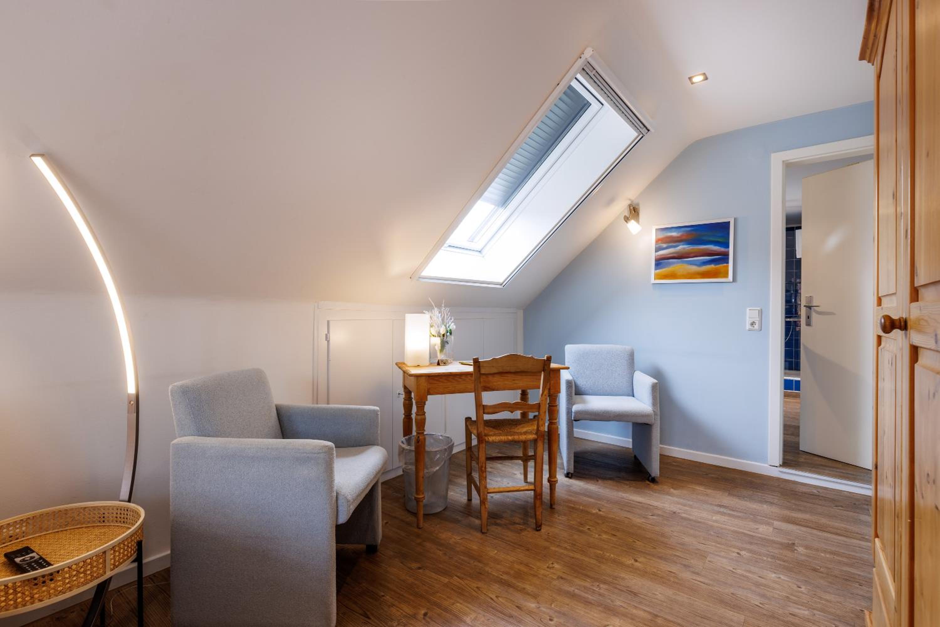 Single Room photo 3