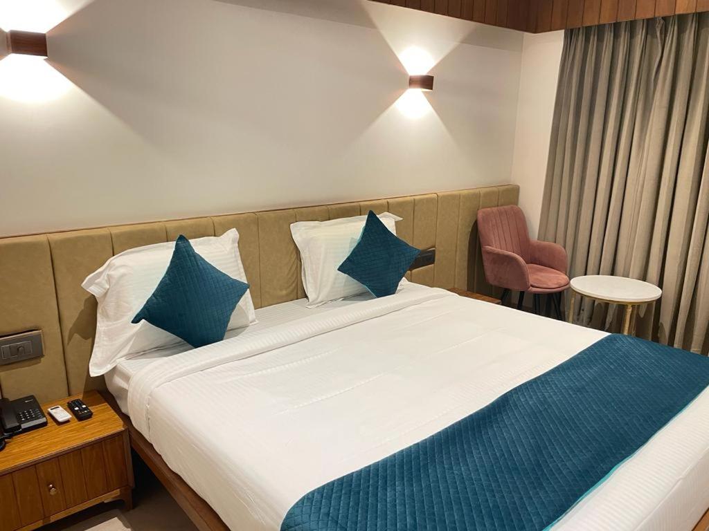 Deluxe Double Room - Photo 1