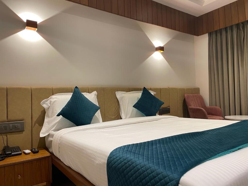 Deluxe Double Room - Photo 7