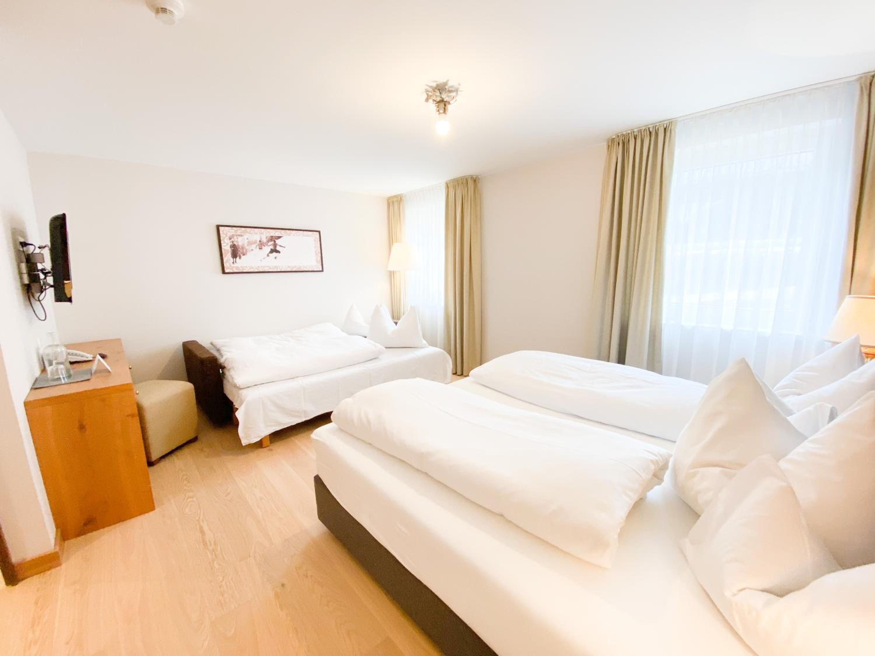 Deluxe Double Room photo 3