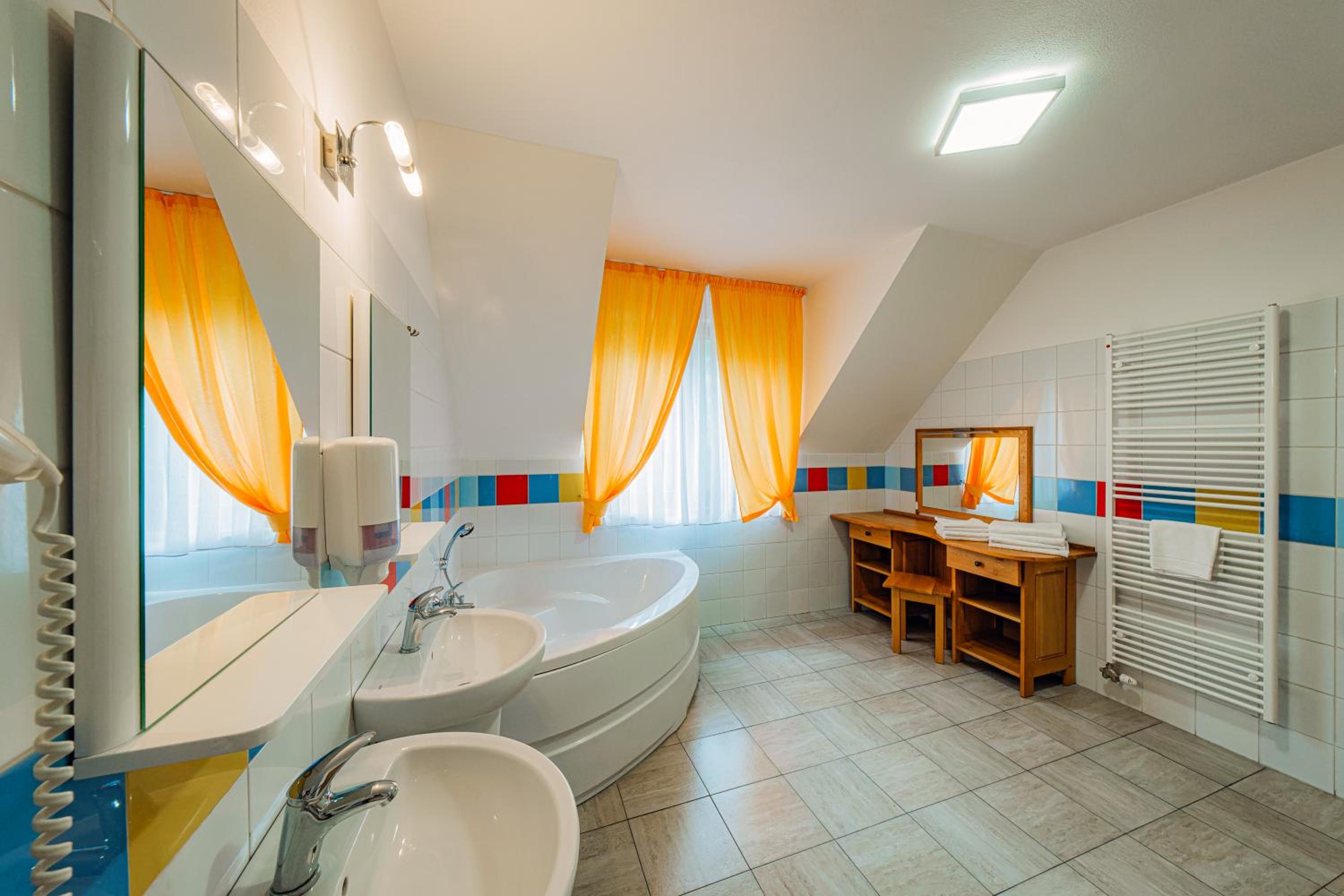 Two-Bedroom Suite photo 2