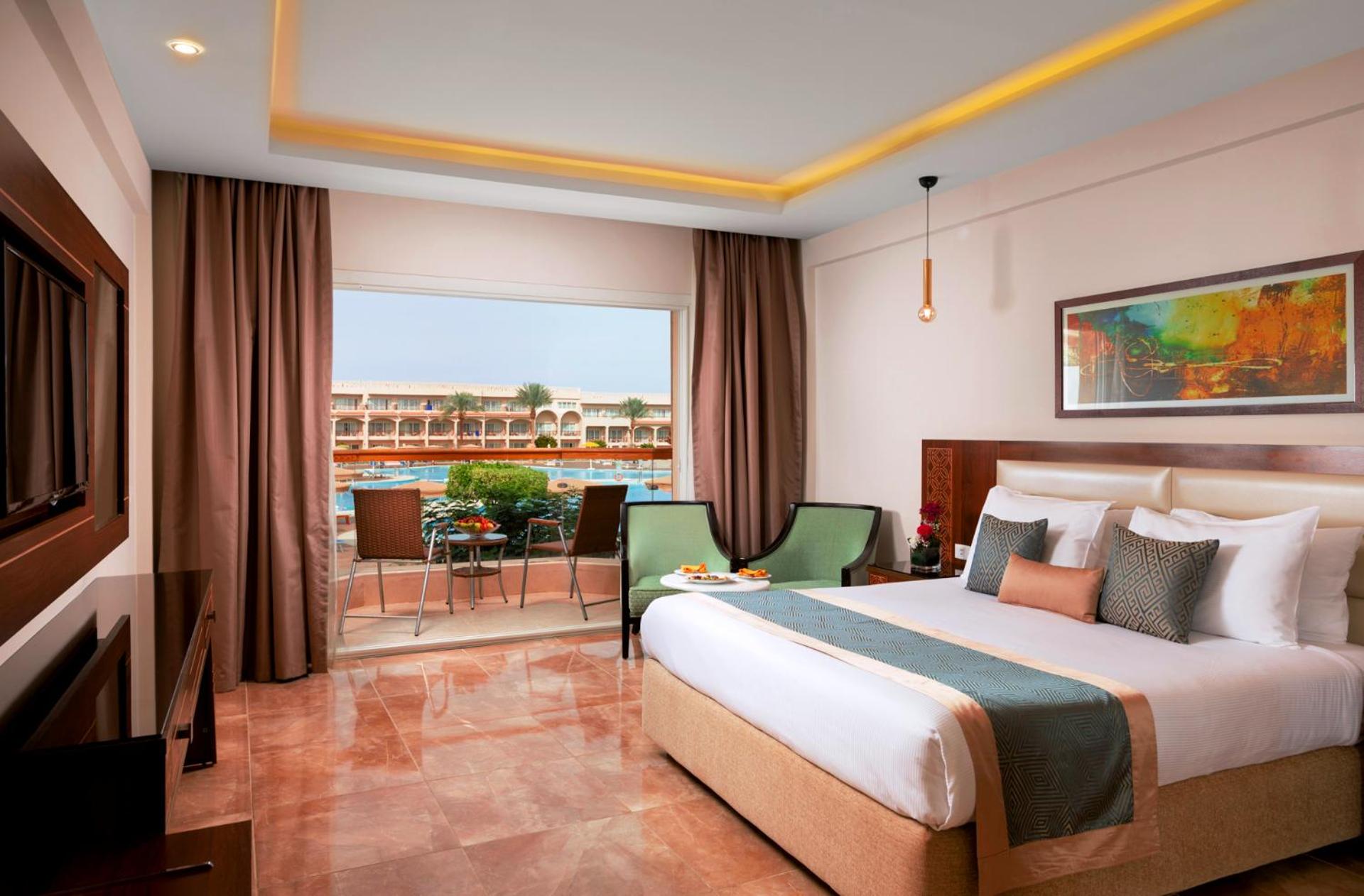 Triple Room with Pool View photo 1