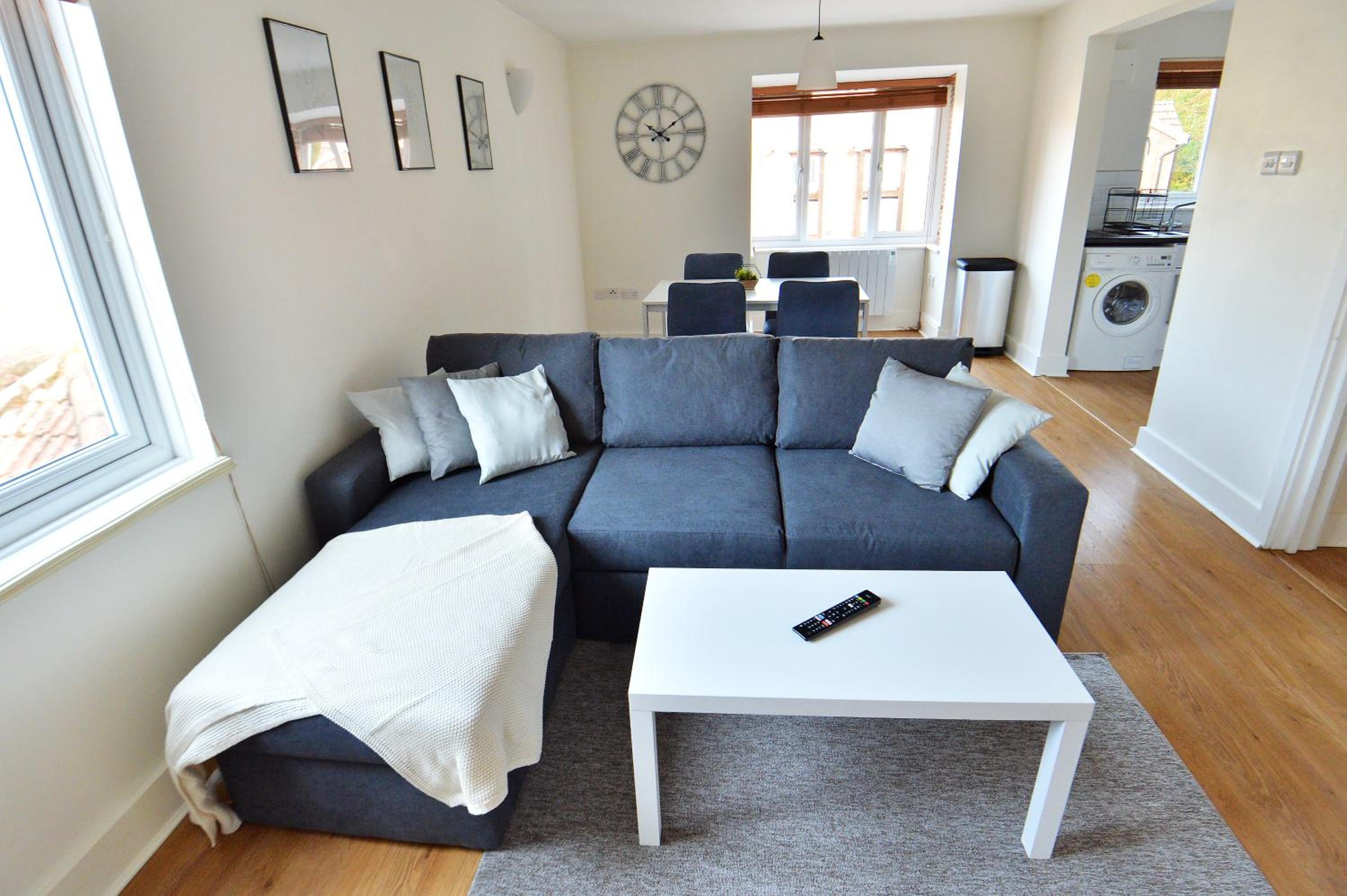 Two-Bedroom Apartment photo 3