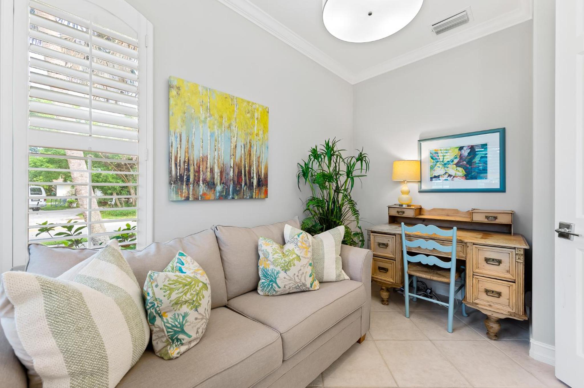 Three-Bedroom House - Photo 10