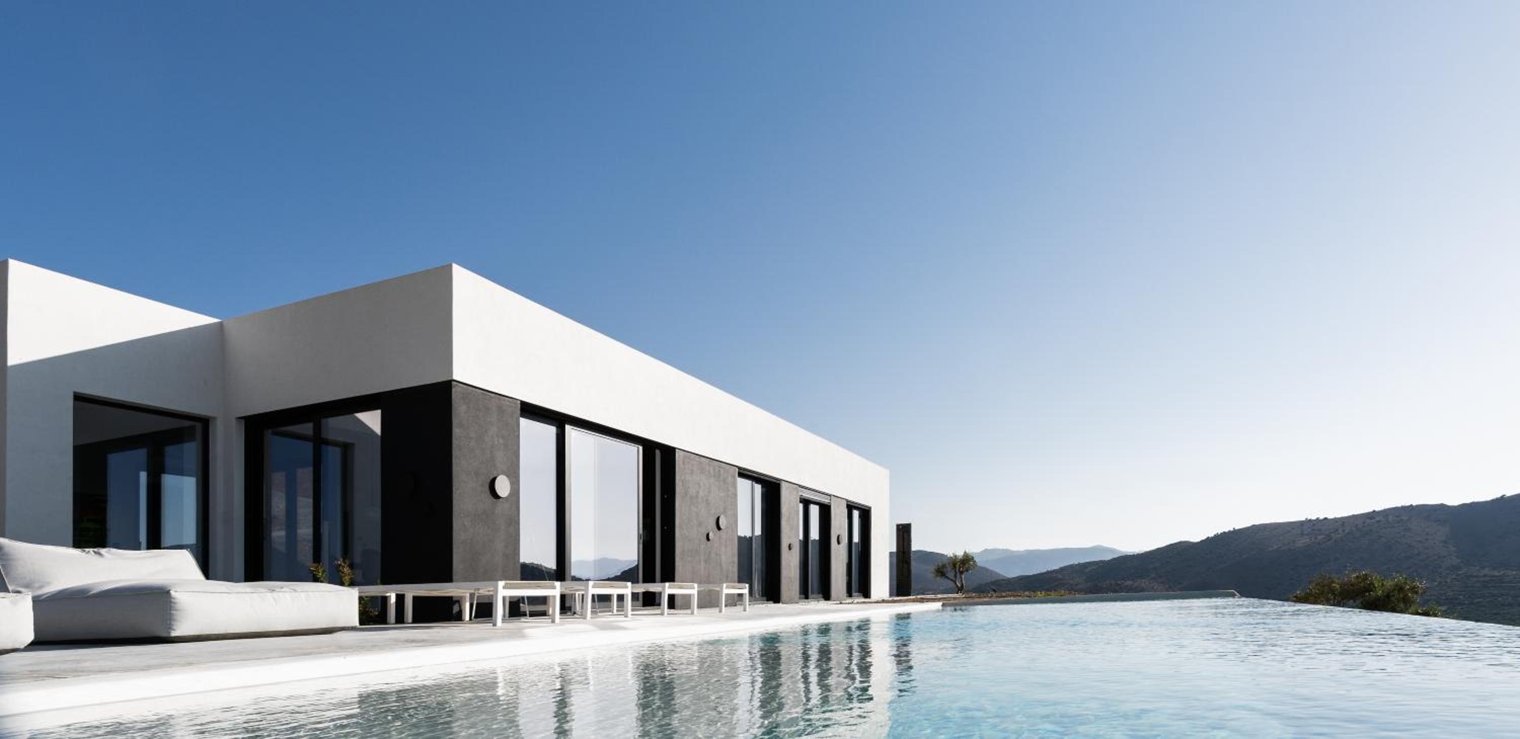 Three-Bedroom Villa photo 2