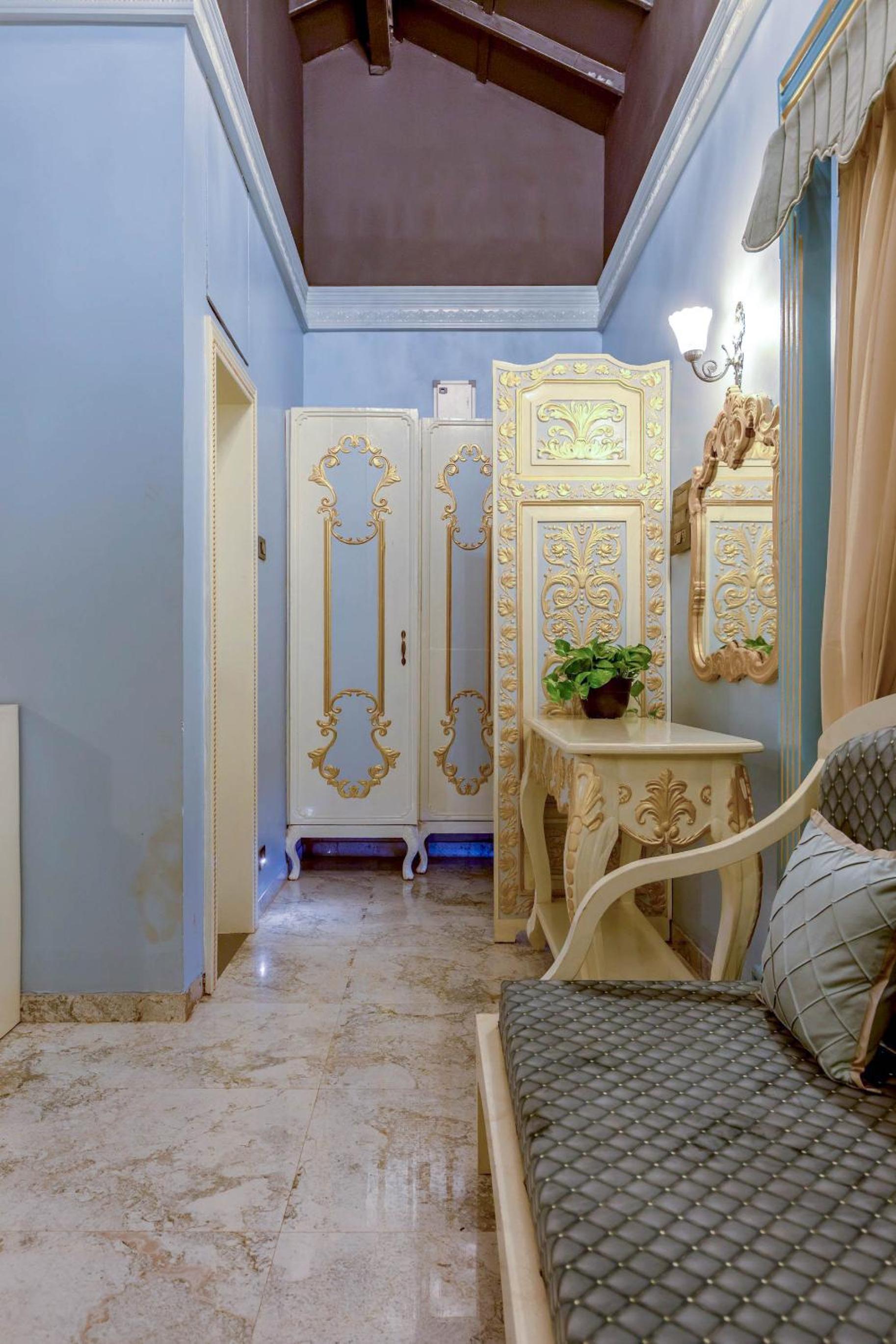 Deluxe King Room - Photo 3