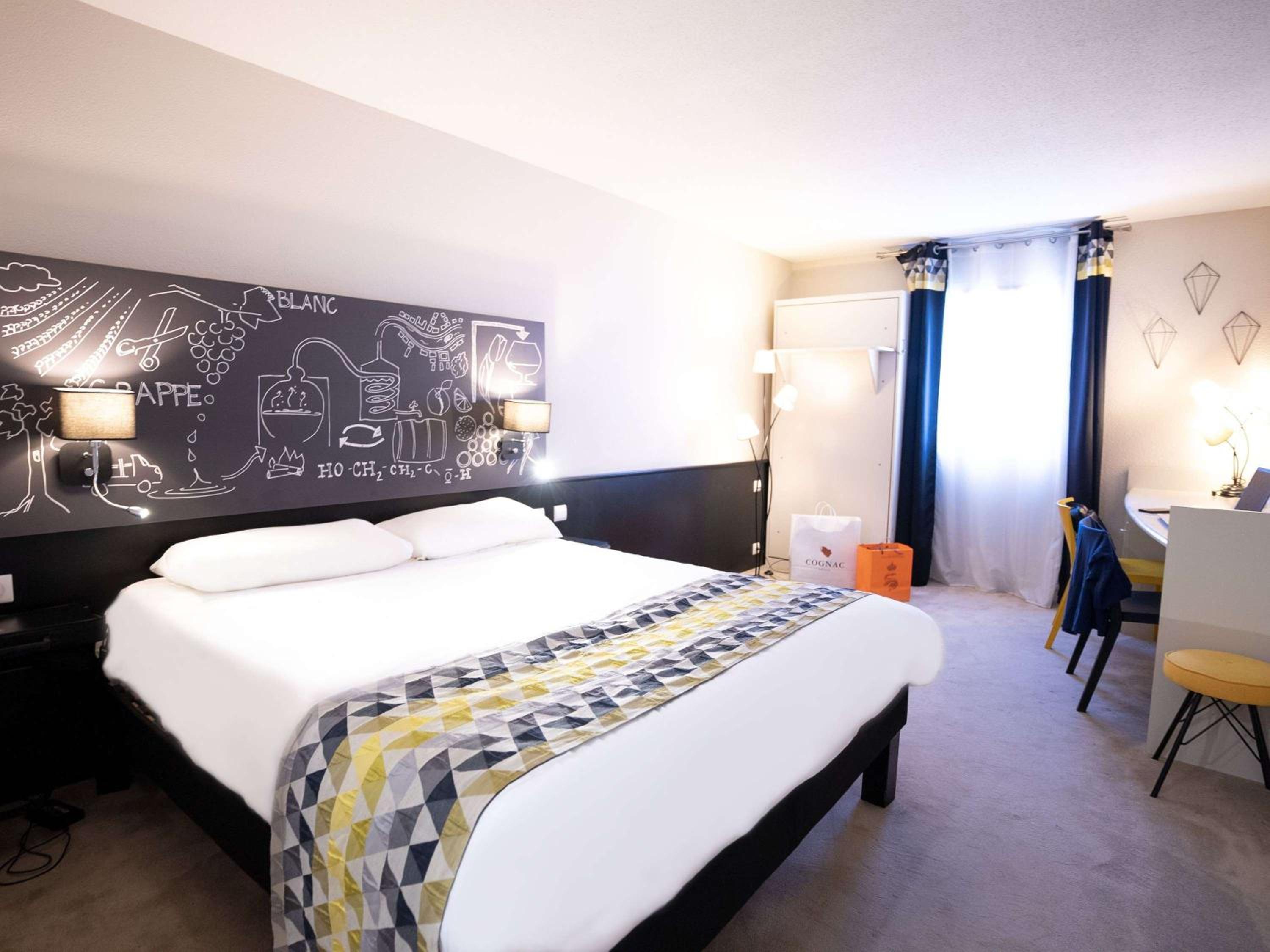 Standard One Double Bed - Photo 11