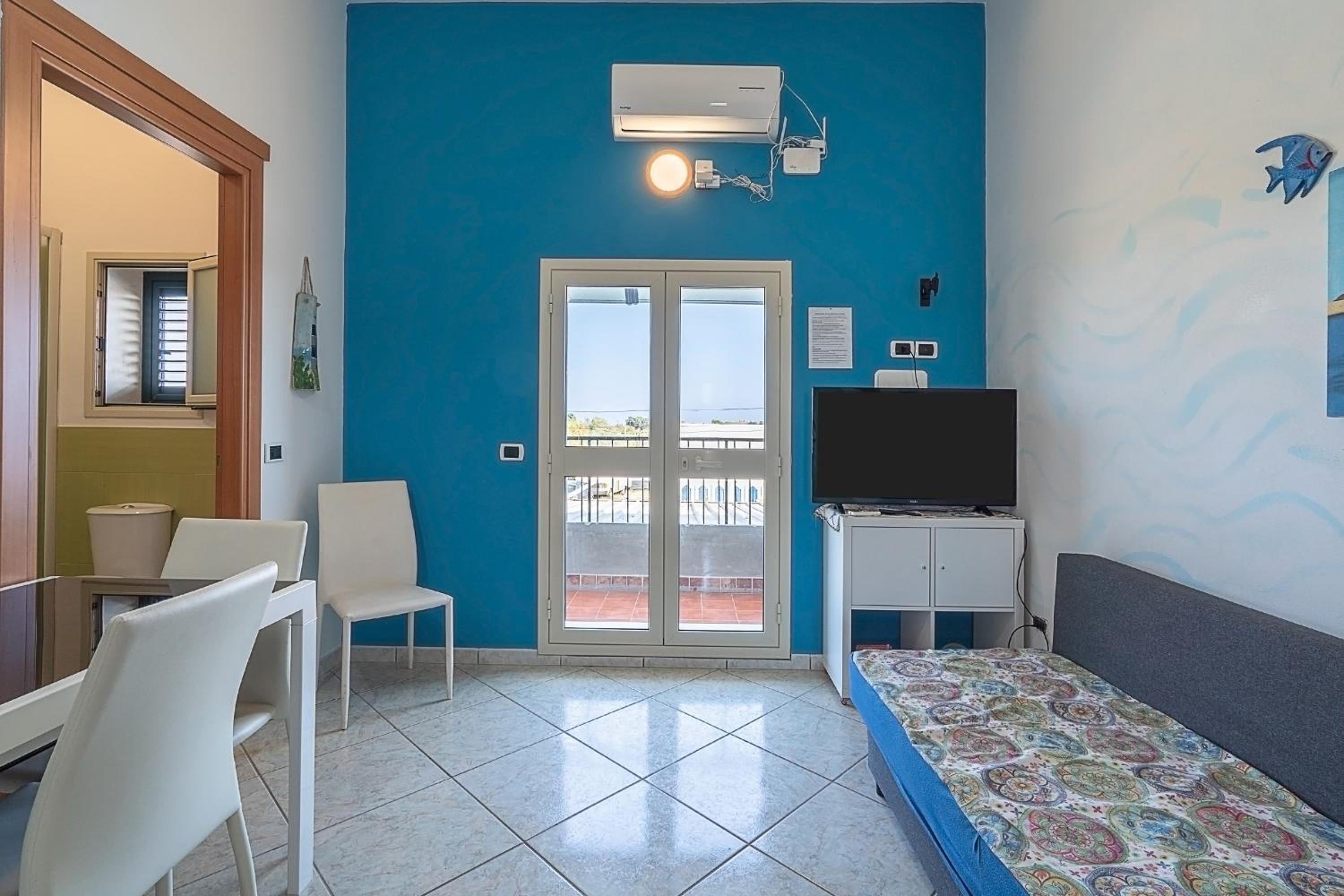 Superior One-Bedroom Apartment with Balcony