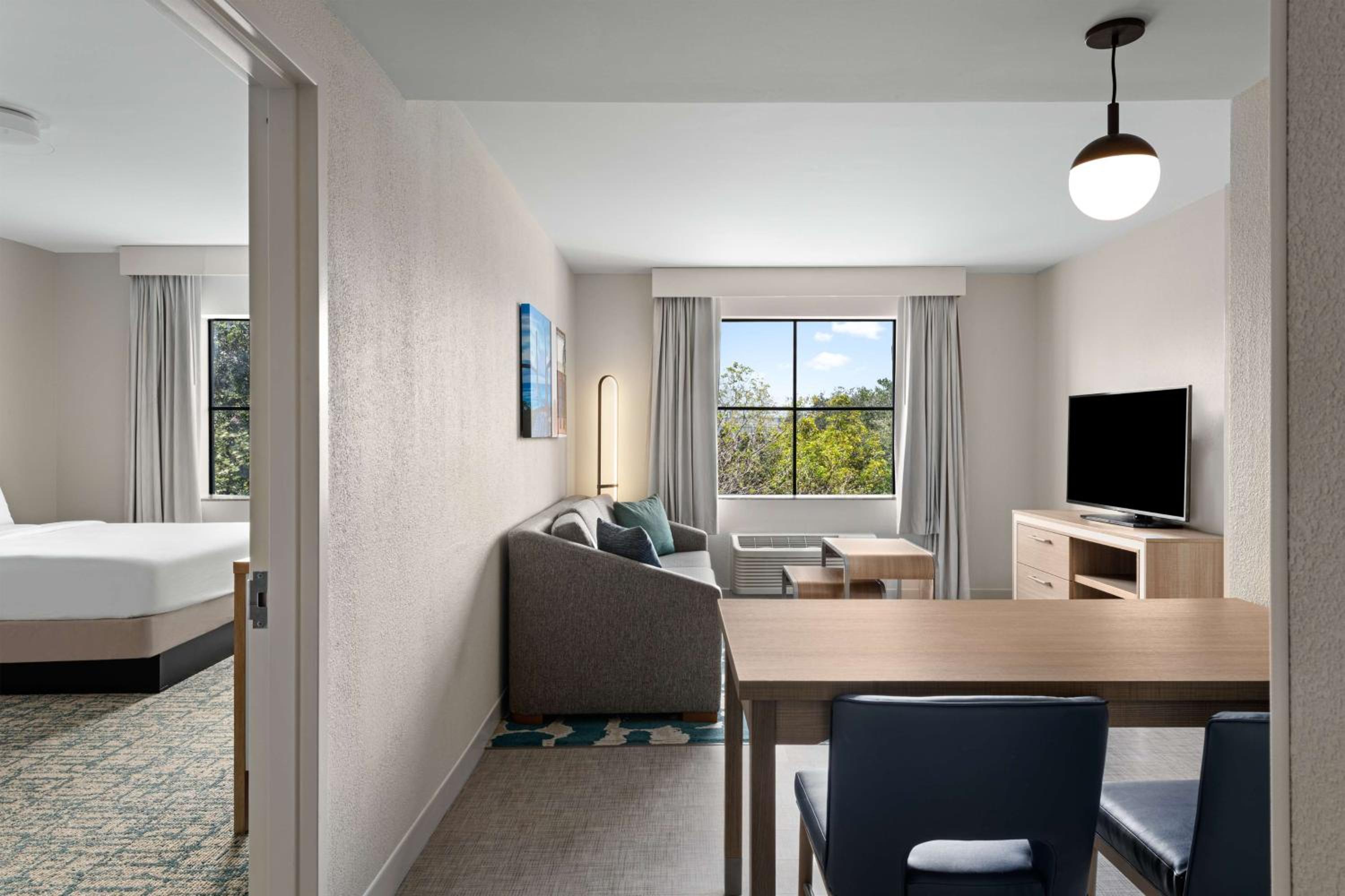 Two Bedroom Suite with One King and Two Queen Beds - Photo 6
