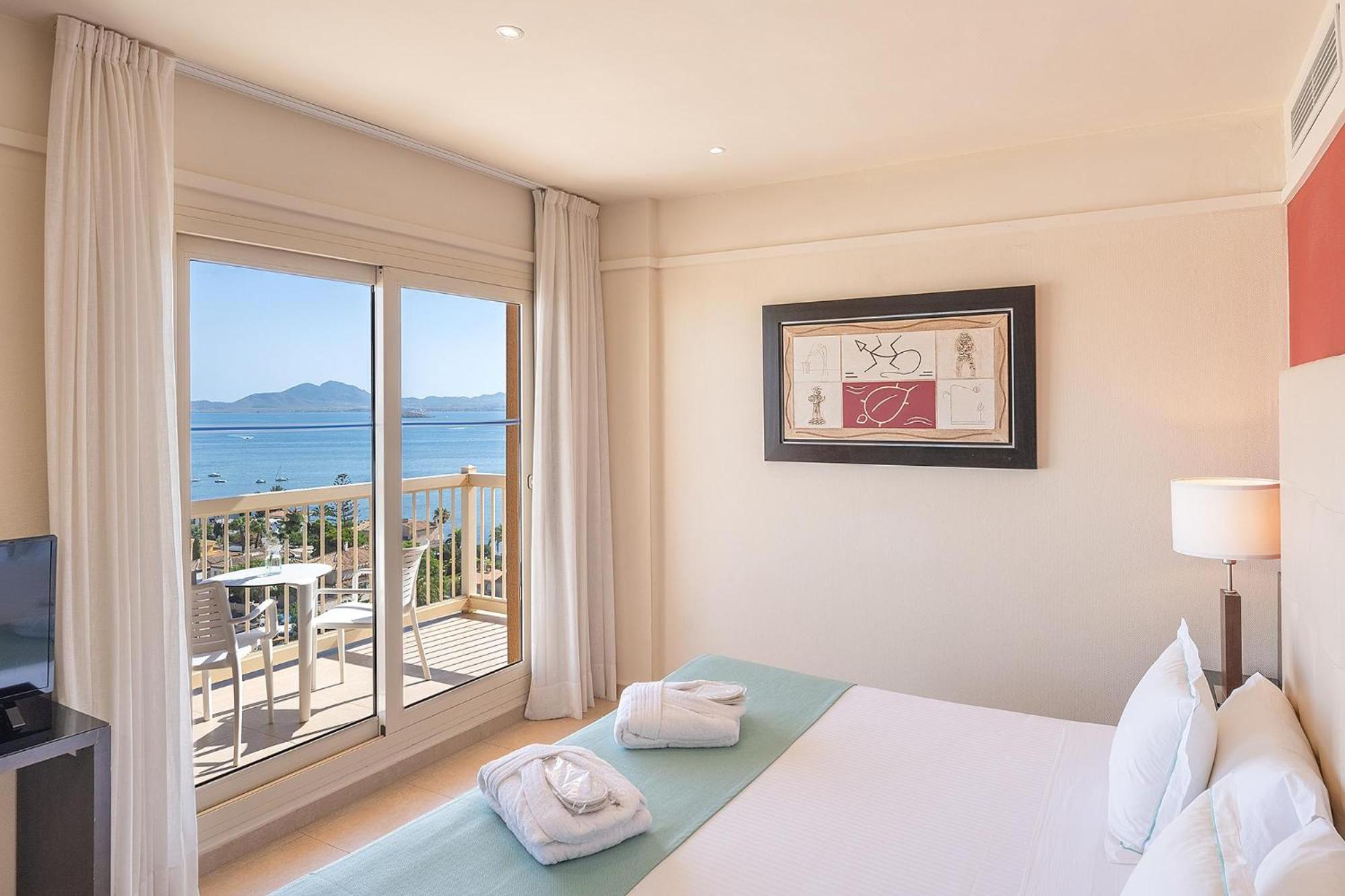 Double or Twin Room with Spa Access - Photo 2